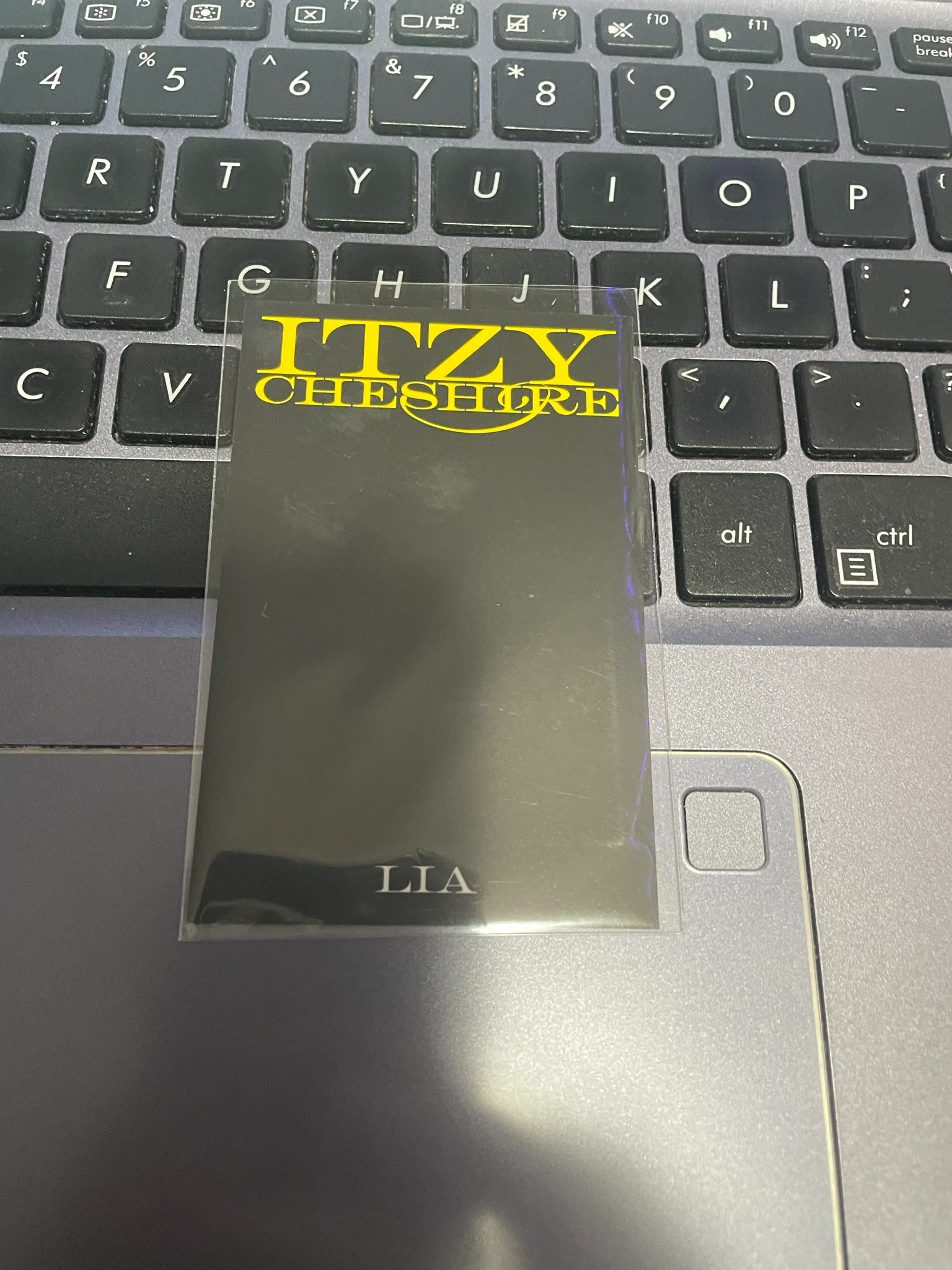 ITZY Lia ITZY - Lia - Cheshire Album album photocard standard version neon photocard non-selfie concept photocard listing photo 2