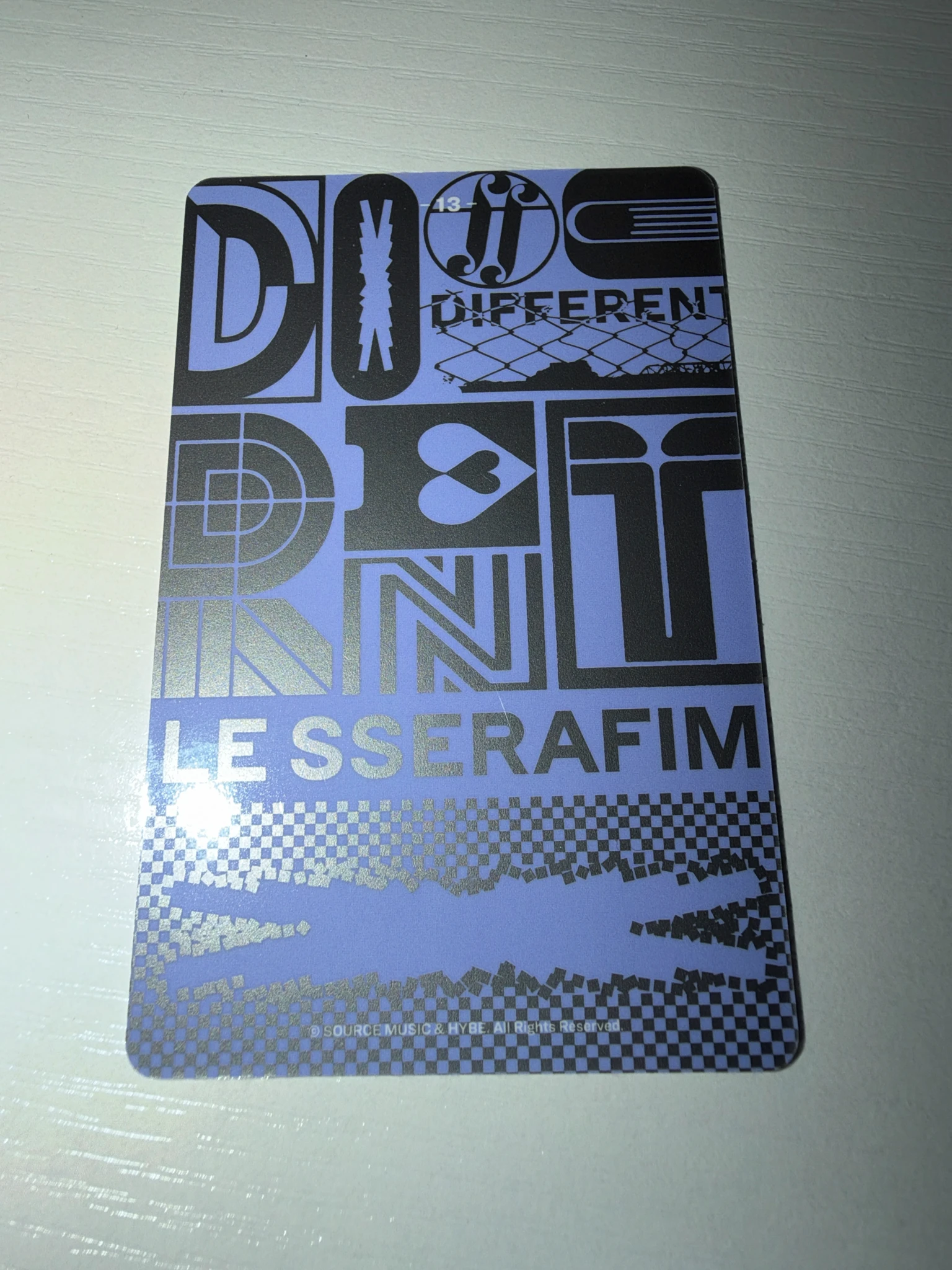 LE SSERAFIM Huh Yunjin LE SSERAFIM - Huh Yunjin - DIFFERENT Album trading card 3/30 listing photo 2