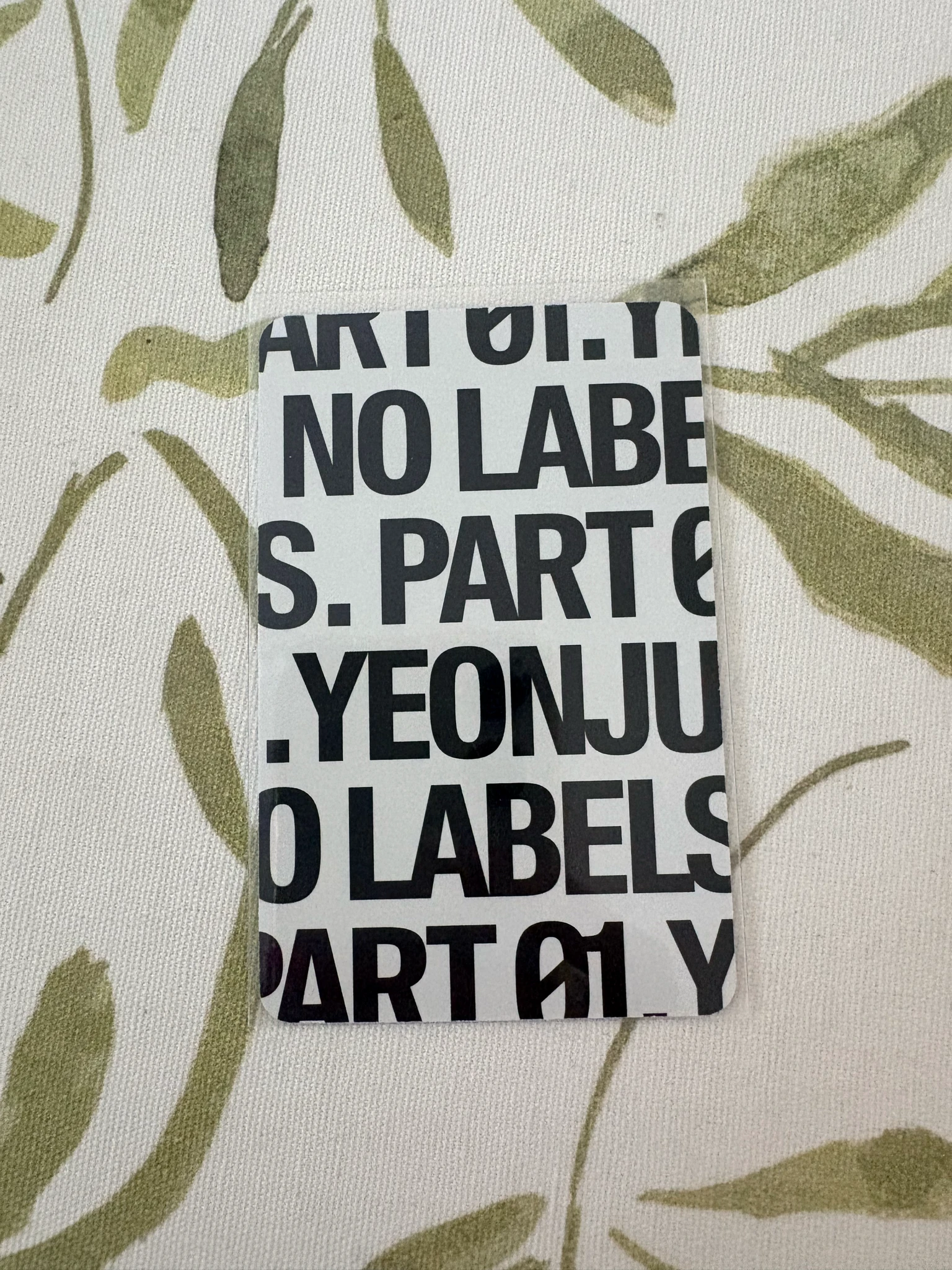 TOMORROW X TOGETHER Yeonjun TOMORROW X TOGETHER - Yeonjun - NO LABELS: PART 01 Album setup b random photocard listing photo 2