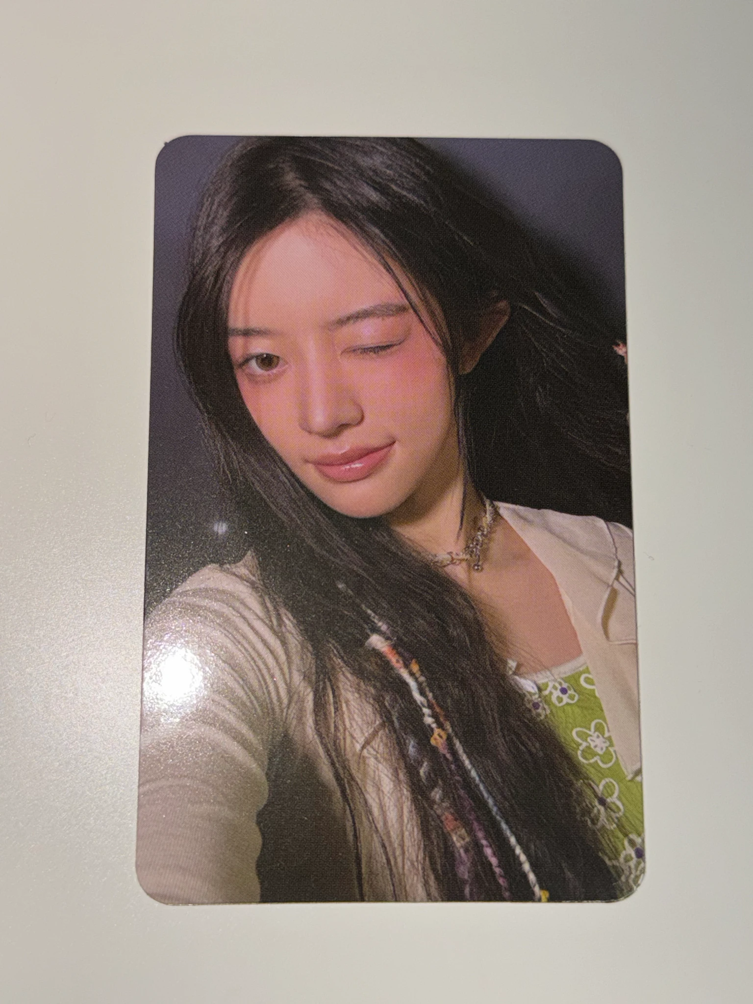 ILLIT Minju ILLIT - Minju - SUPER REAL ME Album listing photo 2