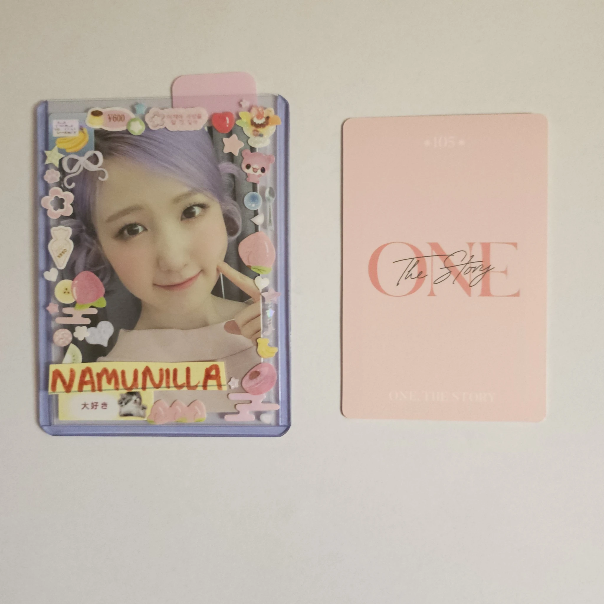 IZ*ONE Hitomi IZ*ONE - Hitomi - ONE, THE STORY Event trading card holographic (hologram) listing photo 2