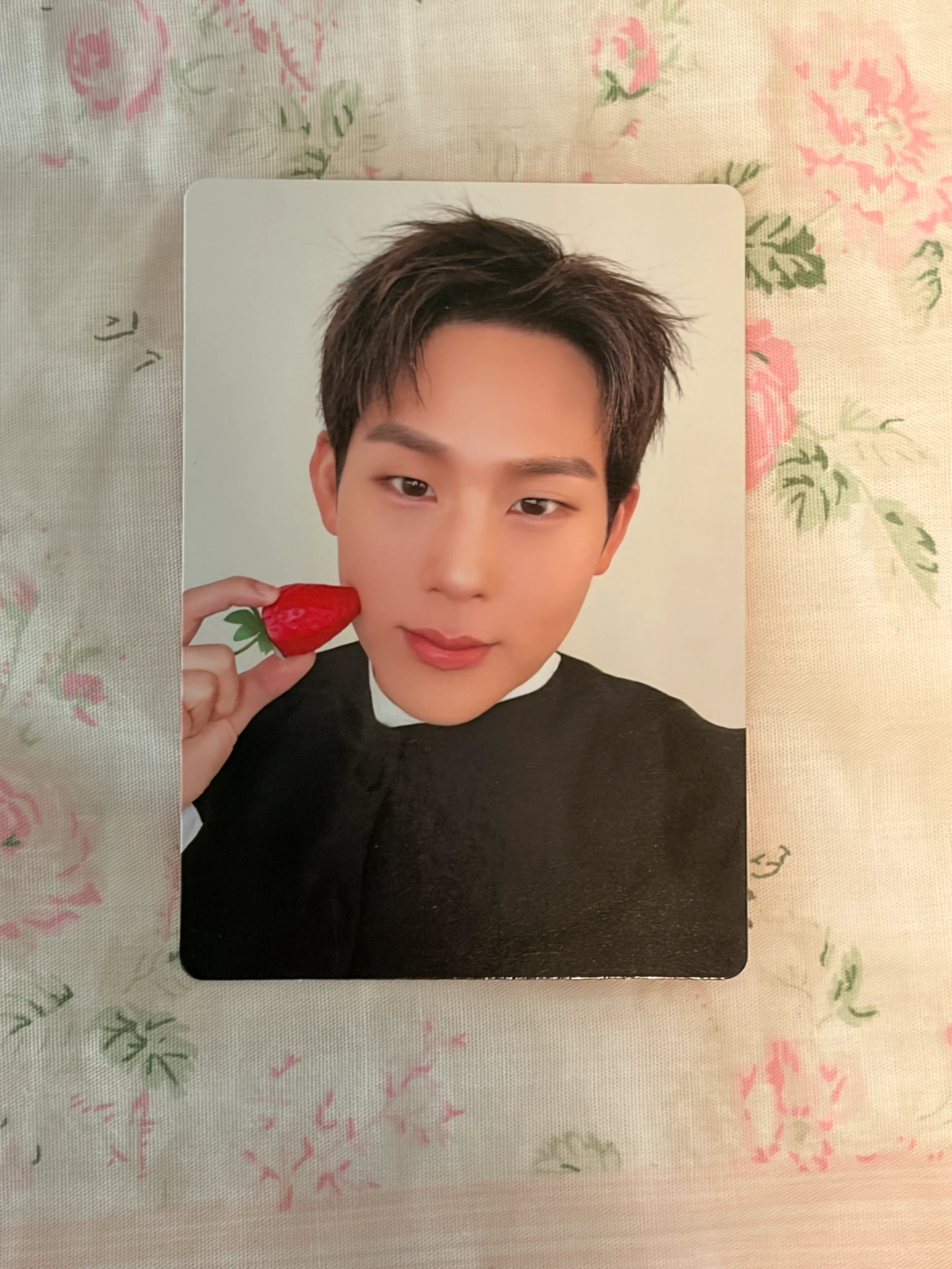 MONSTA X Joohoney MONSTA X - Joohoney - Unfold Album target exclusive strawberry version listing photo 2