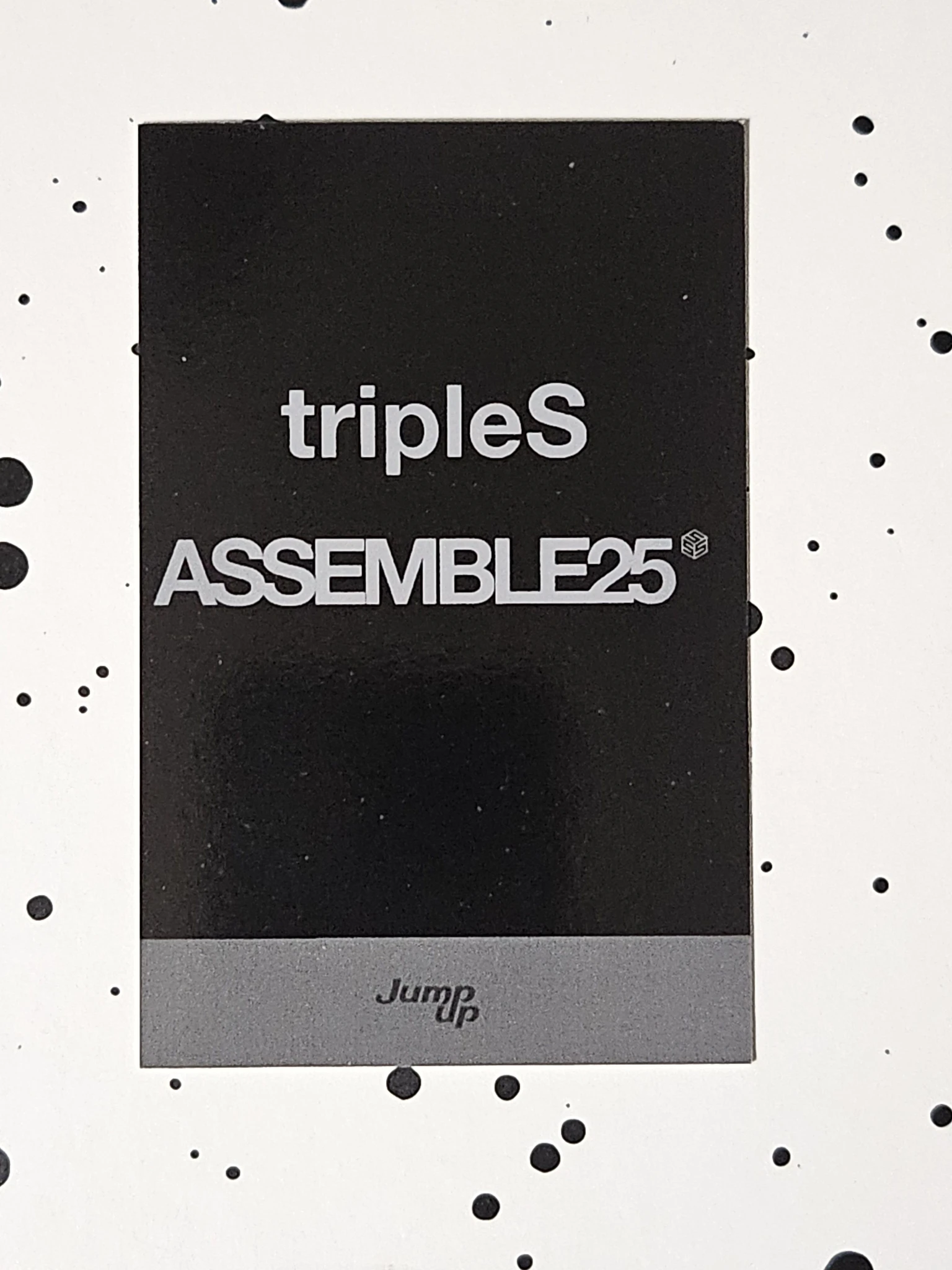 tripleS Shion tripleS - Shion - Assemble25 Album jump up round 2 fansign polaroid listing photo 2