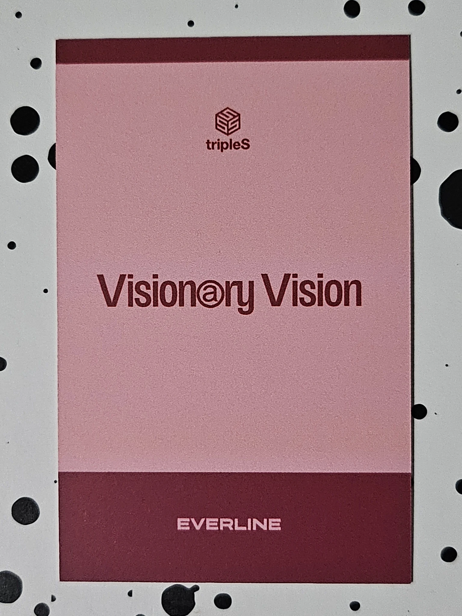 tripleS Xinyu tripleS - Xinyu - Performante Album everline round 9 video call (fancall) polaroid listing photo 2