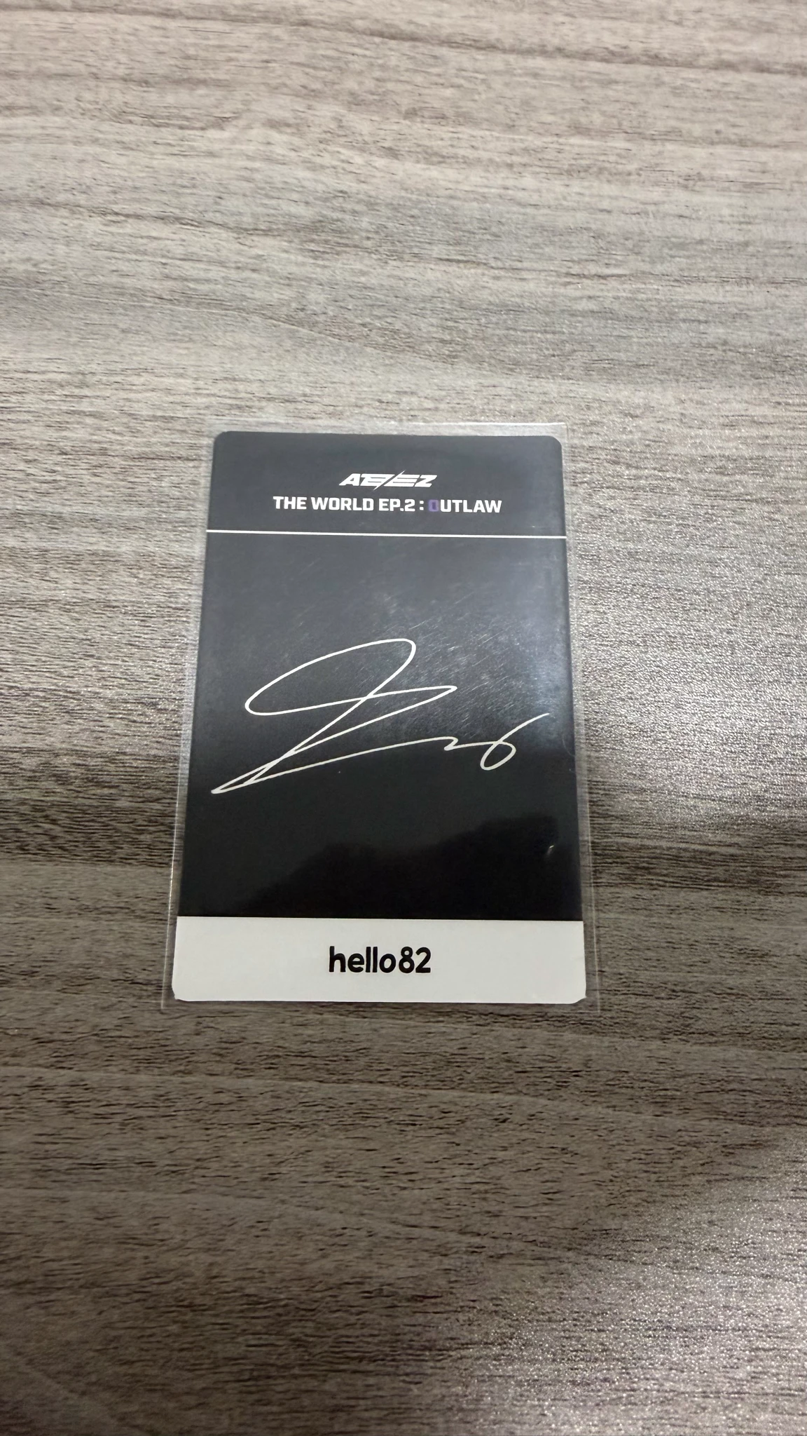 ATEEZ Seonghwa ATEEZ - Seonghwa - THE WORLD EP.2 : OUTLAW Album Hello82 exclusive O version holographic (hologram) listing photo 2
