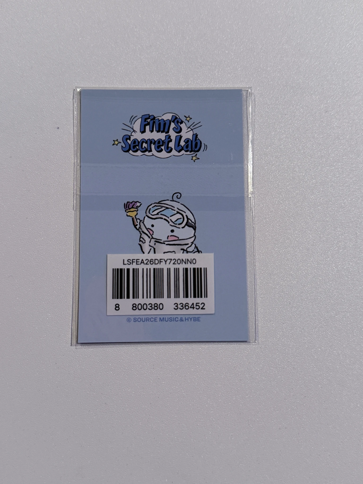 LE SSERAFIM Huh Yunjin LE SSERAFIM - Huh Yunjin - Fim’s Club Special Pop-Up - “Fim’s Secret Lab" Event fim's club merch photocard purchase benefit weverse global shop (wvg) listing photo 2