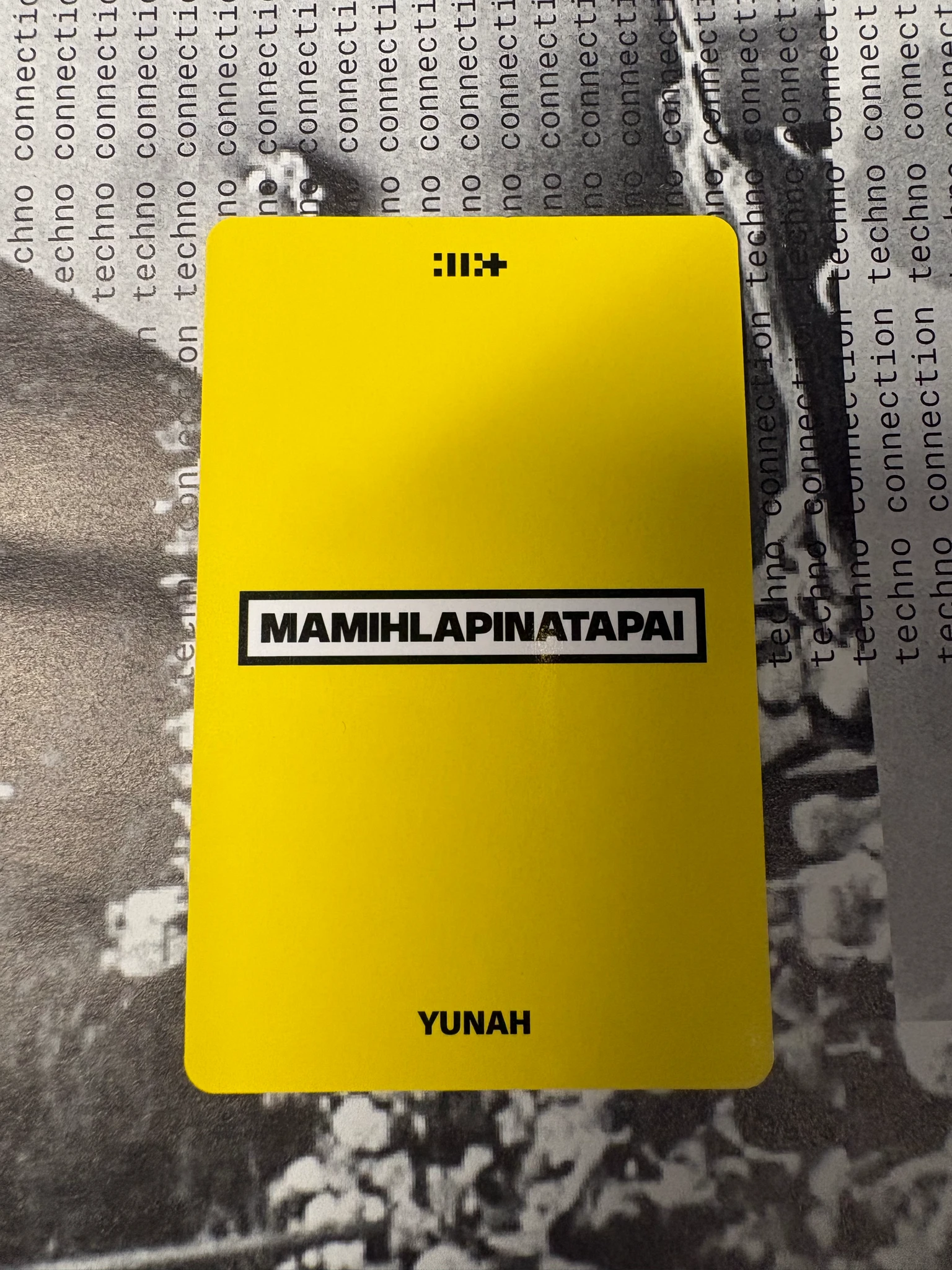 ILLIT Yunah ILLIT - Yunah - MAMIHLAPINATAPAI Album weverse japan shop (wvj) pob (pre-order benefit) paw paw version listing photo 2