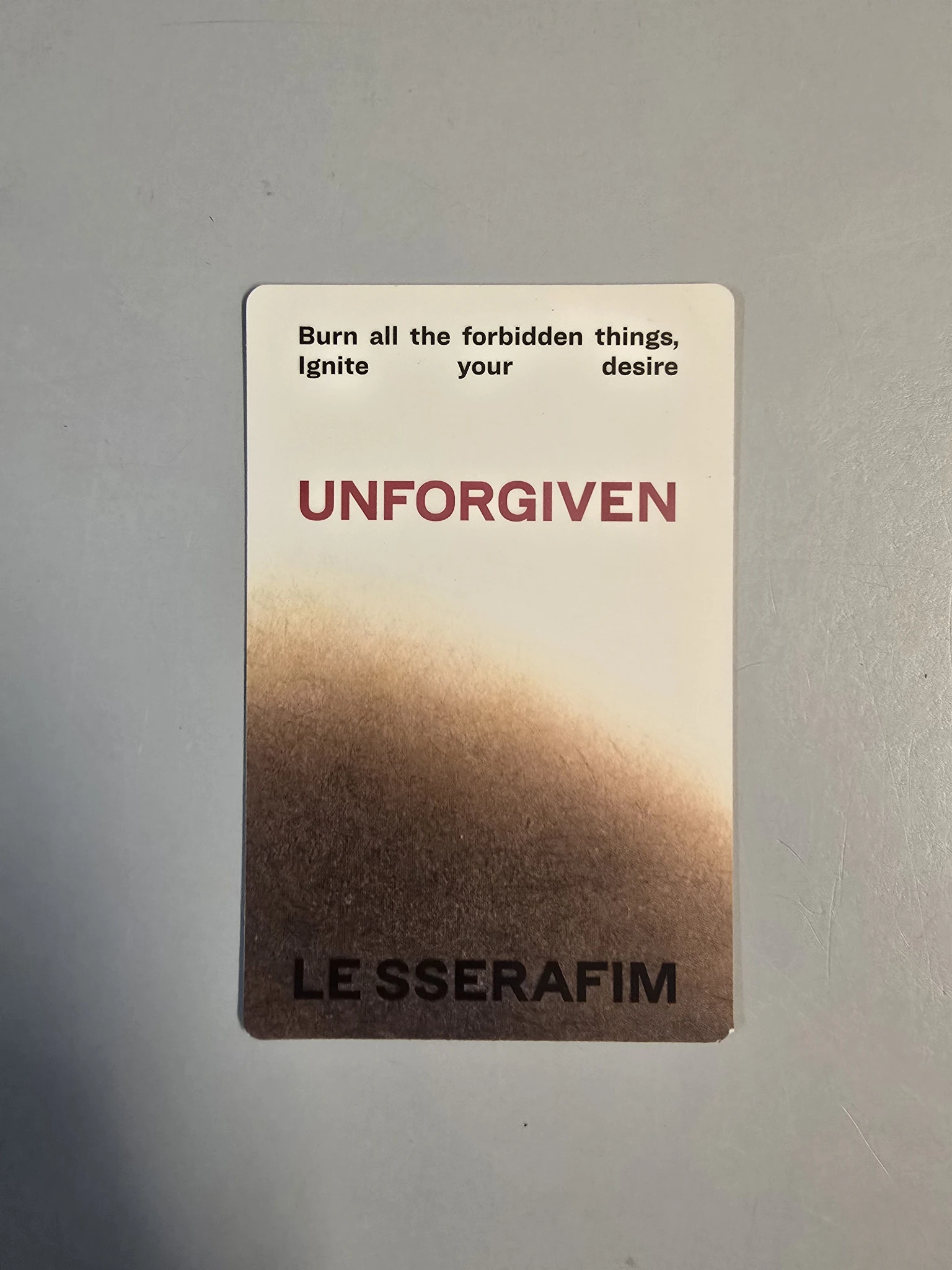 LE SSERAFIM Kazuha LE SSERAFIM - Kazuha - UNFORGIVEN Album album photocard compact version glowing silver version listing photo 2