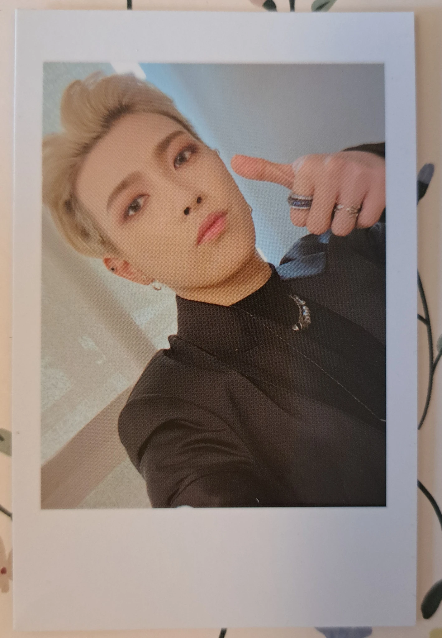 ATEEZ Hongjoong ATEEZ - Hongjoong - ZERO : FEVER Part.2 Album polaroid merch photocard subk shop pob (pre-order benefit) version 1 listing photo 2