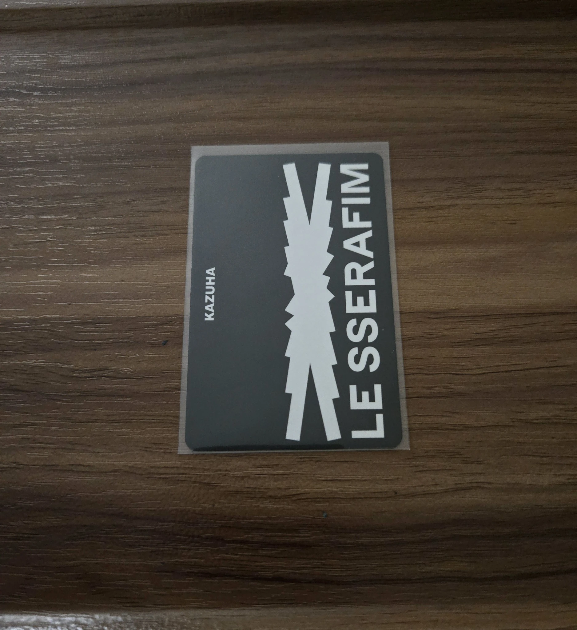 LE SSERAFIM Kazuha LE SSERAFIM - Kazuha - 2023 FEARNOT Welcome Kit Other photocard set listing photo 2