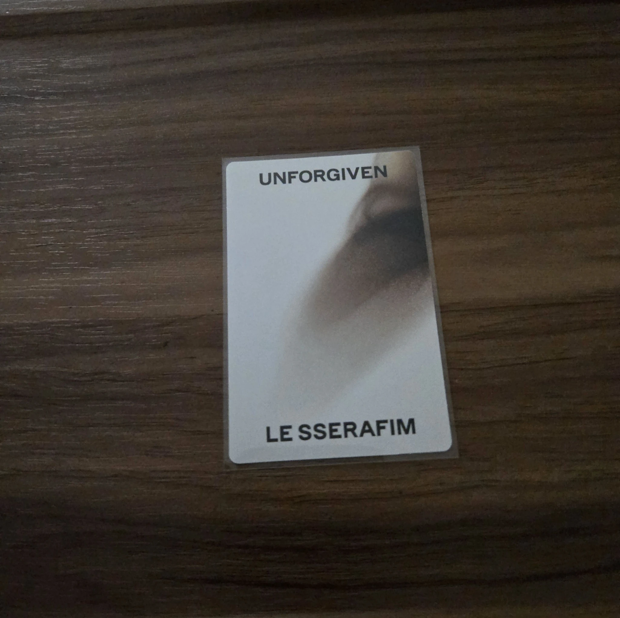 LE SSERAFIM LE SSERAFIM - UNFORGIVEN Album album photocard horizontal target exclusive listing photo 2