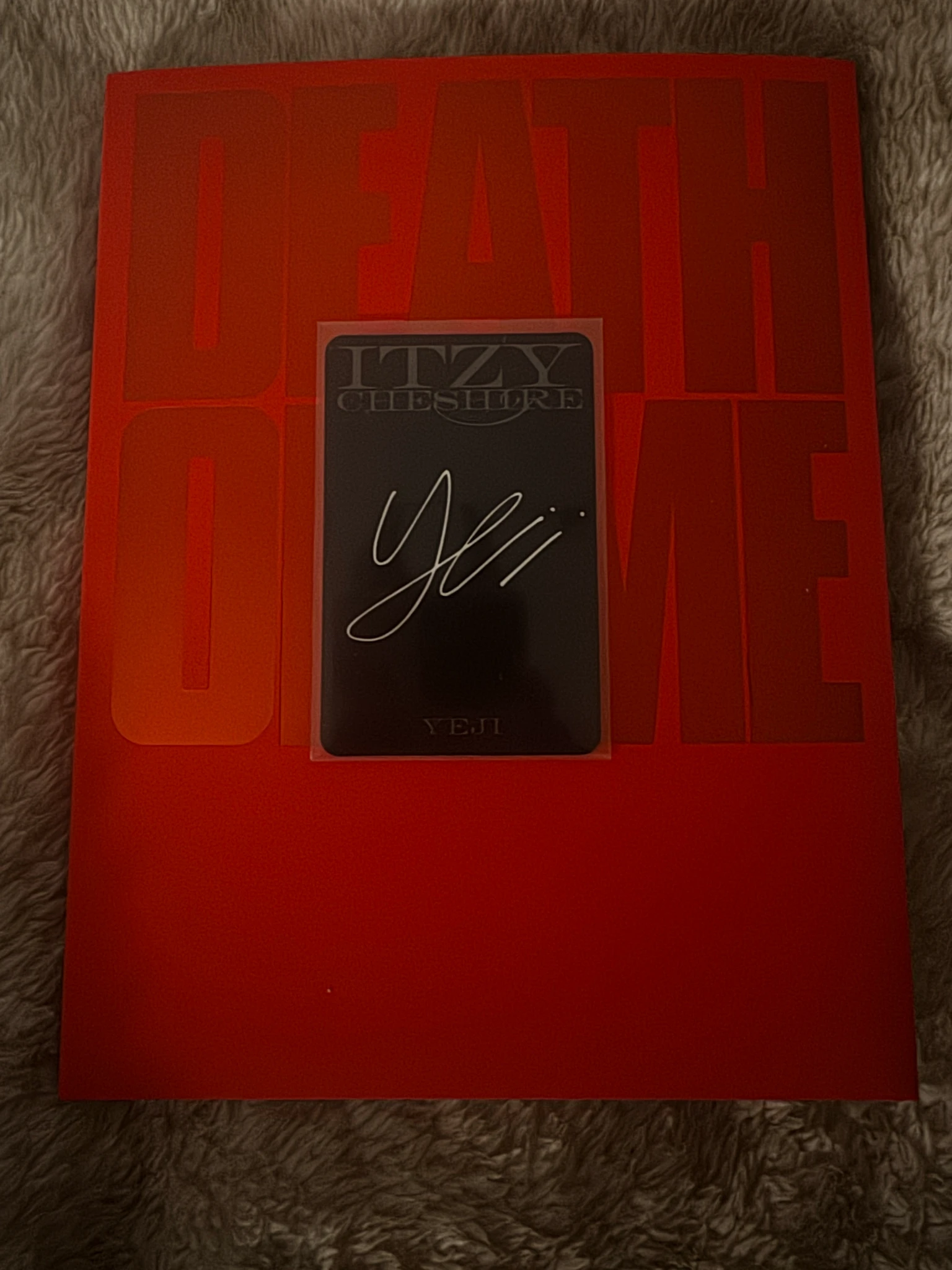 ITZY Yeji ITZY - Yeji - Cheshire Album album photocard standard version listing photo 2
