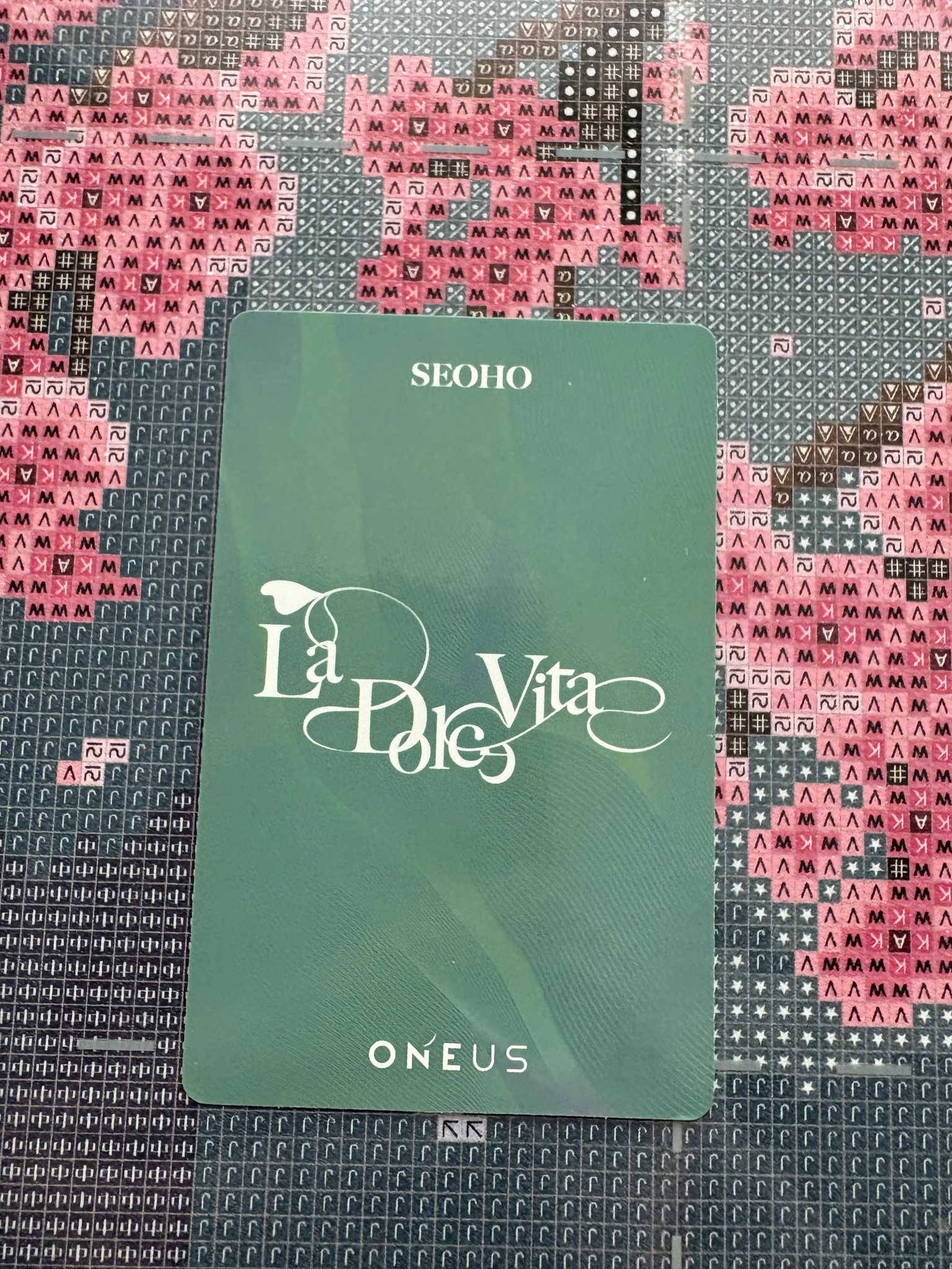 ONEUS Seoho ONEUS - Seoho - La Dolce Vita Album USA retail exclusive listing photo 2
