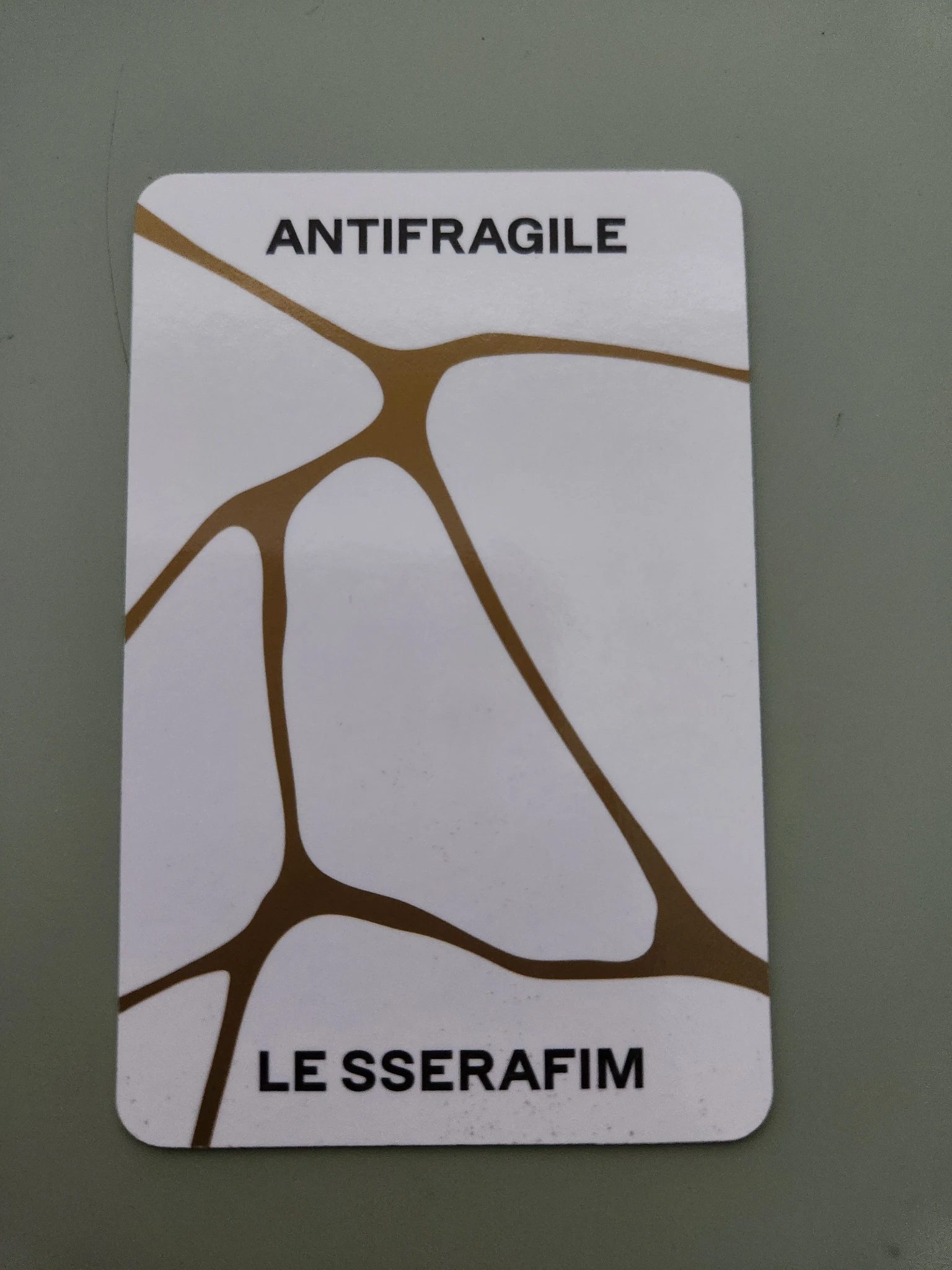LE SSERAFIM Huh Yunjin LE SSERAFIM - Huh Yunjin - ANTIFRAGILE Album listing photo 2