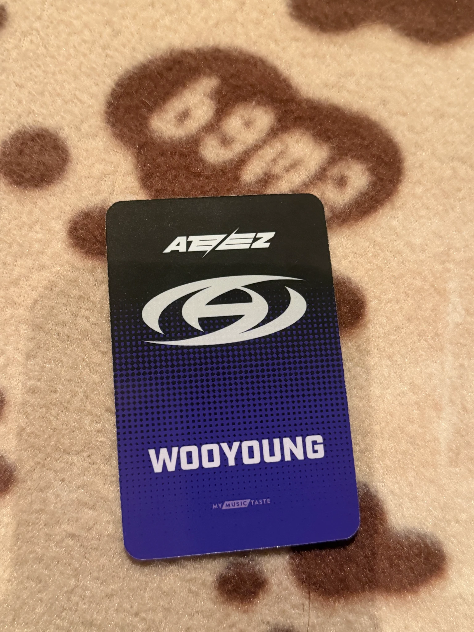 ATEEZ Wooyoung ATEEZ - Wooyoung - THE WORLD EP.2 : OUTLAW Album mymusictaste (mmt) round 1 video call (fancall) pob (pre-order benefit) listing photo 2