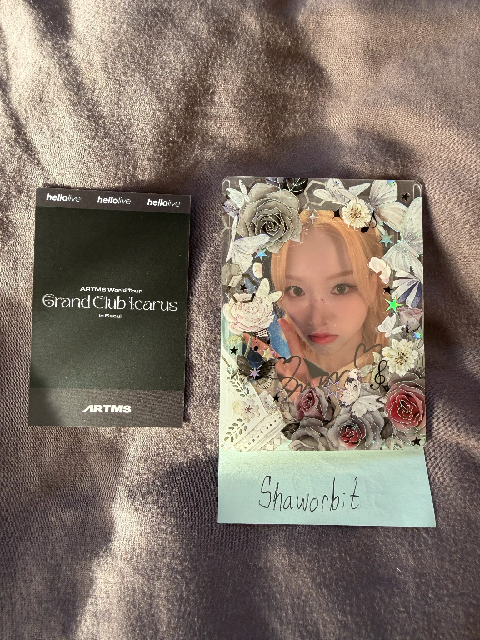 ARTMS Kim Lip ARTMS - Kim Lip - Grand Club Icarus Tour Event hellolive polaroid listing photo 2
