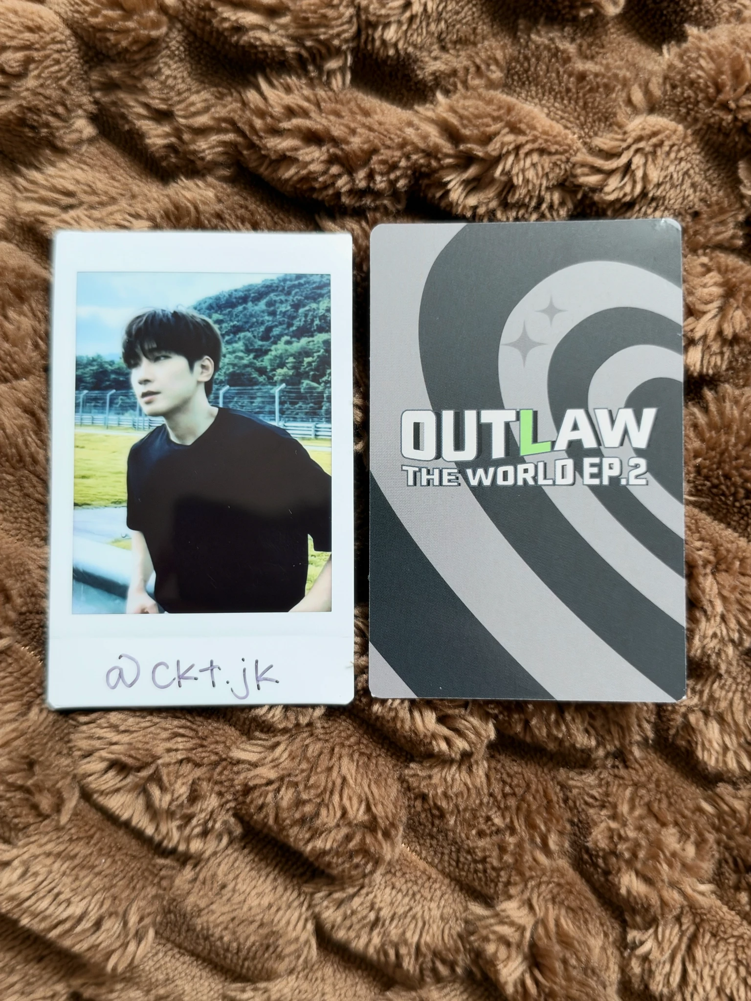 ATEEZ Seonghwa ATEEZ - Seonghwa - THE WORLD EP.2 : OUTLAW Album hello82 target exclusive L version digipack inclusion listing photo 2