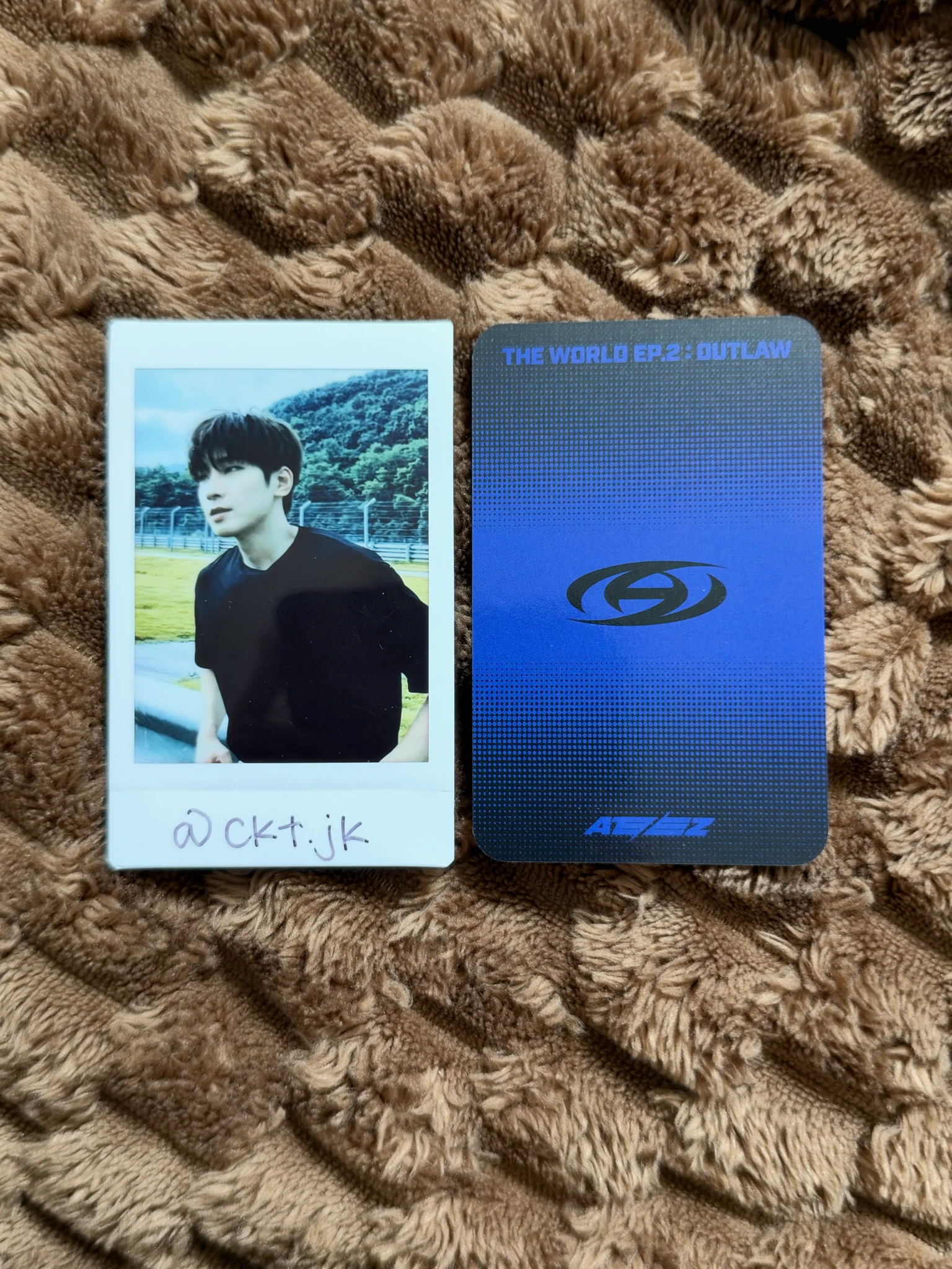 ATEEZ Mingi ATEEZ - Mingi - THE WORLD EP.2 : OUTLAW Album listing photo 2