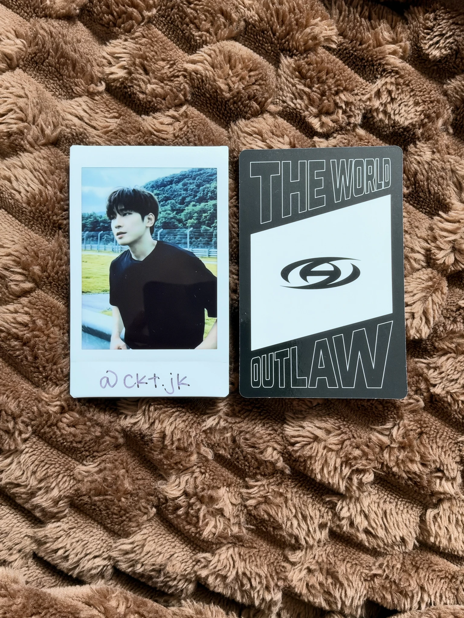 ATEEZ Mingi ATEEZ - Mingi - THE WORLD EP.2 : OUTLAW Album US exclusive hello82 listing photo 2