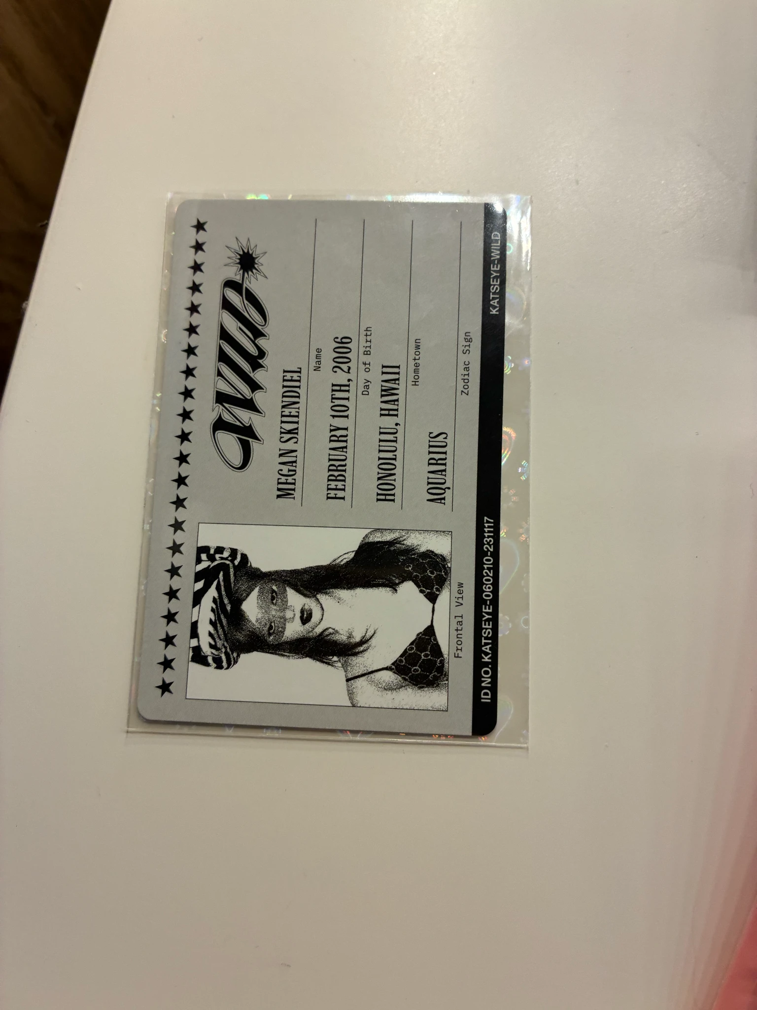 KATSEYE Megan KATSEYE - Megan - WILD Album soundwave pob (pre-order benefit) round 2 album photocard member version listing photo 2