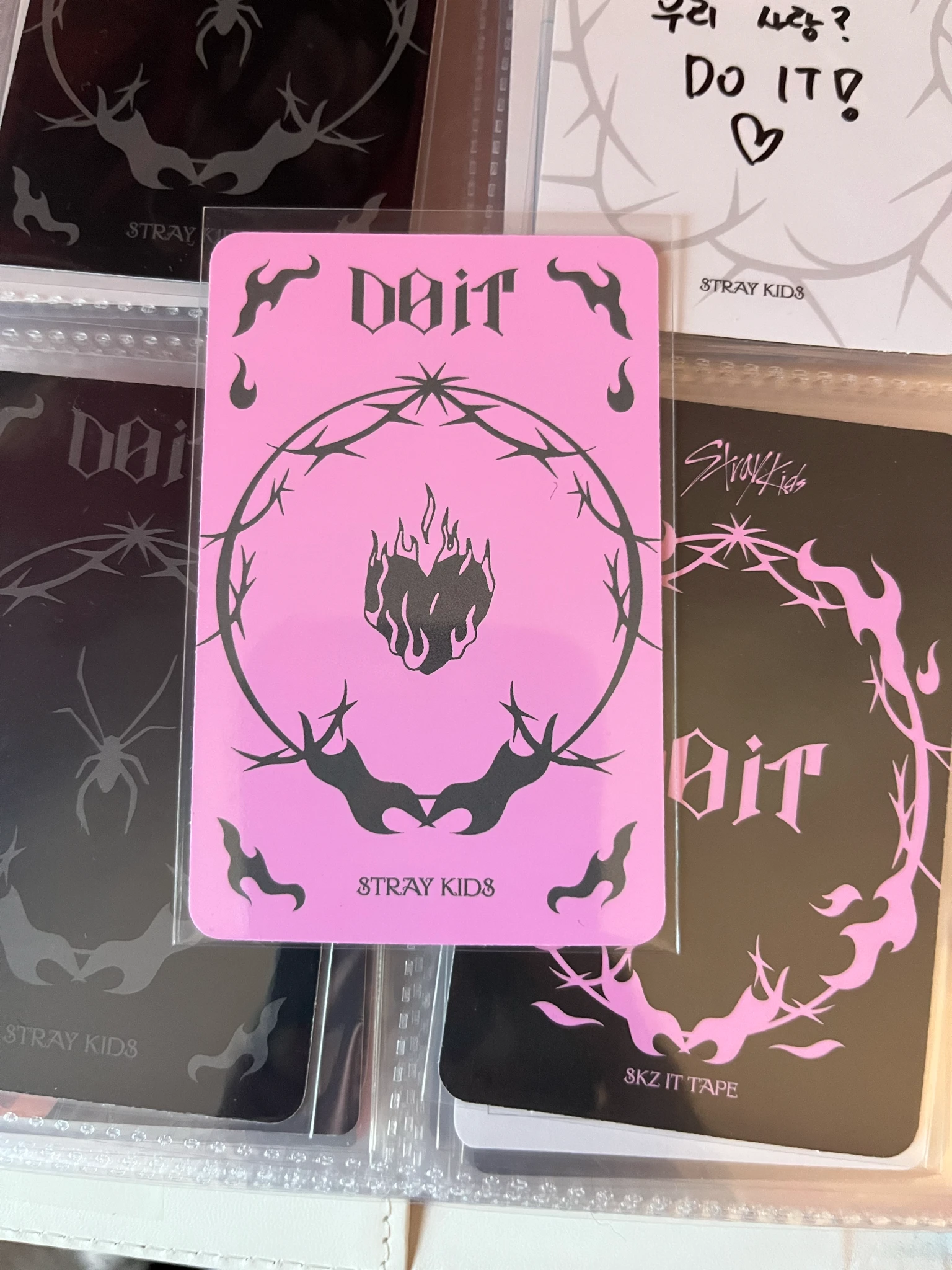 Stray Kids Felix Stray Kids - Felix - Do It Album pre-order benefit (pob) accordion version listing photo 2