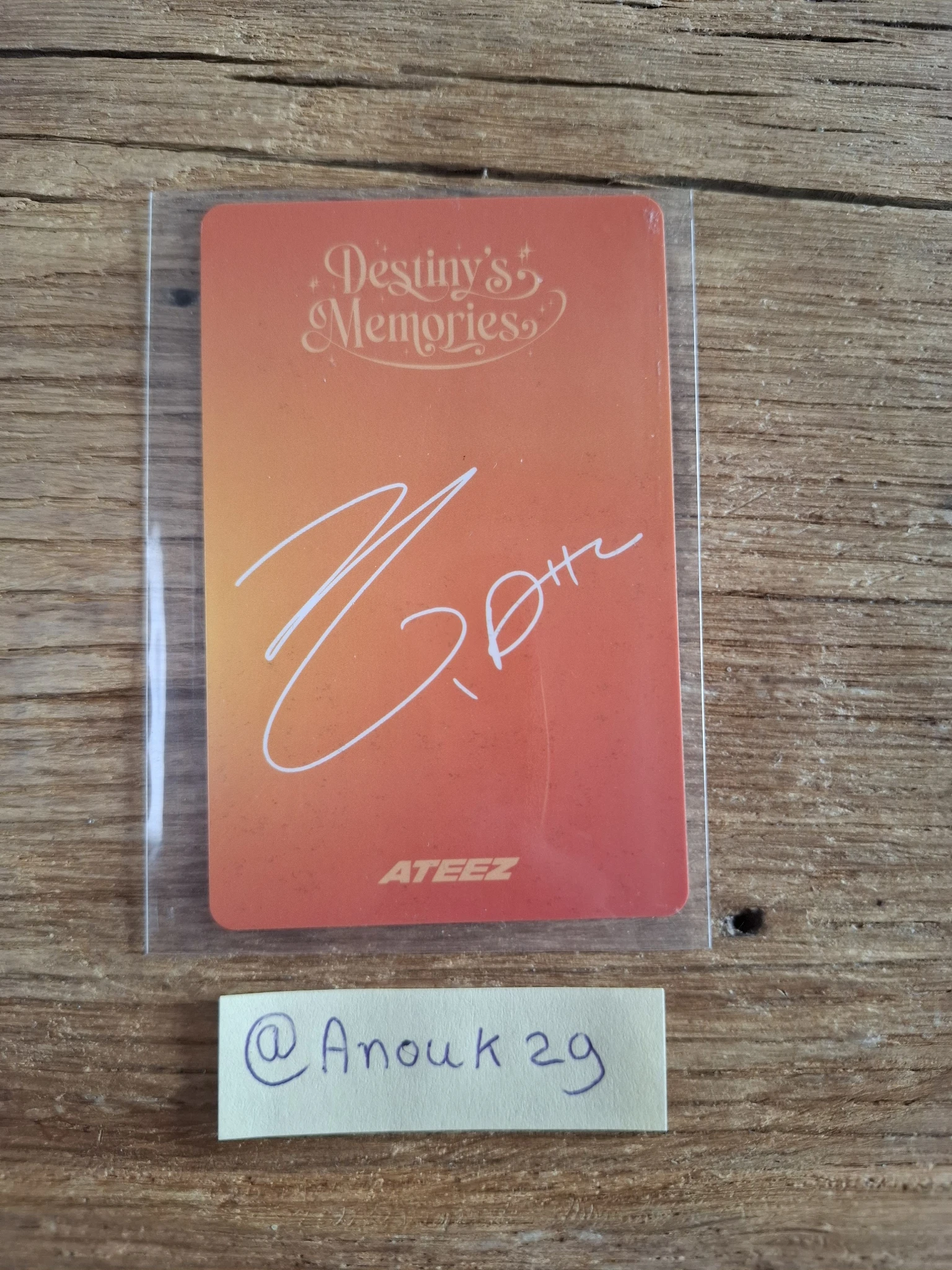 ATEEZ Hongjoong ATEEZ - Hongjoong - Destiny's Memories Exhibition Other trading card listing photo 2