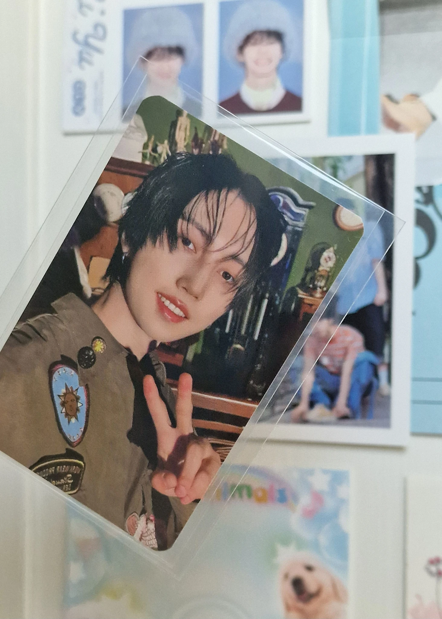 M.O.N.T Roda M.O.N.T - Roda - Somewhere Out There  Album photobook version album photocard listing photo 3