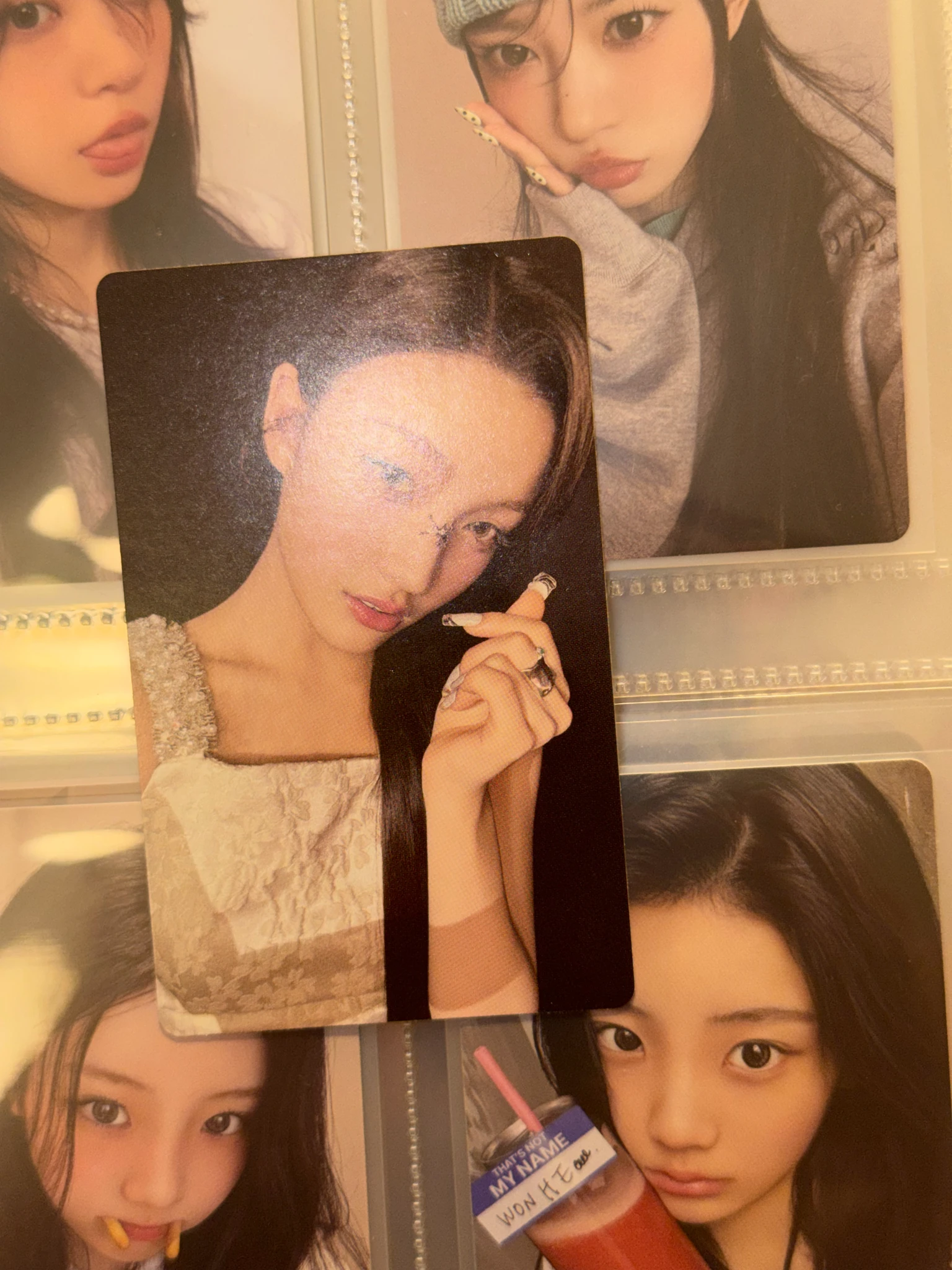 ILLIT Iroha ILLIT - IROHA - bomb Album weverse albums ver. photocard set album photocard listing photo 3