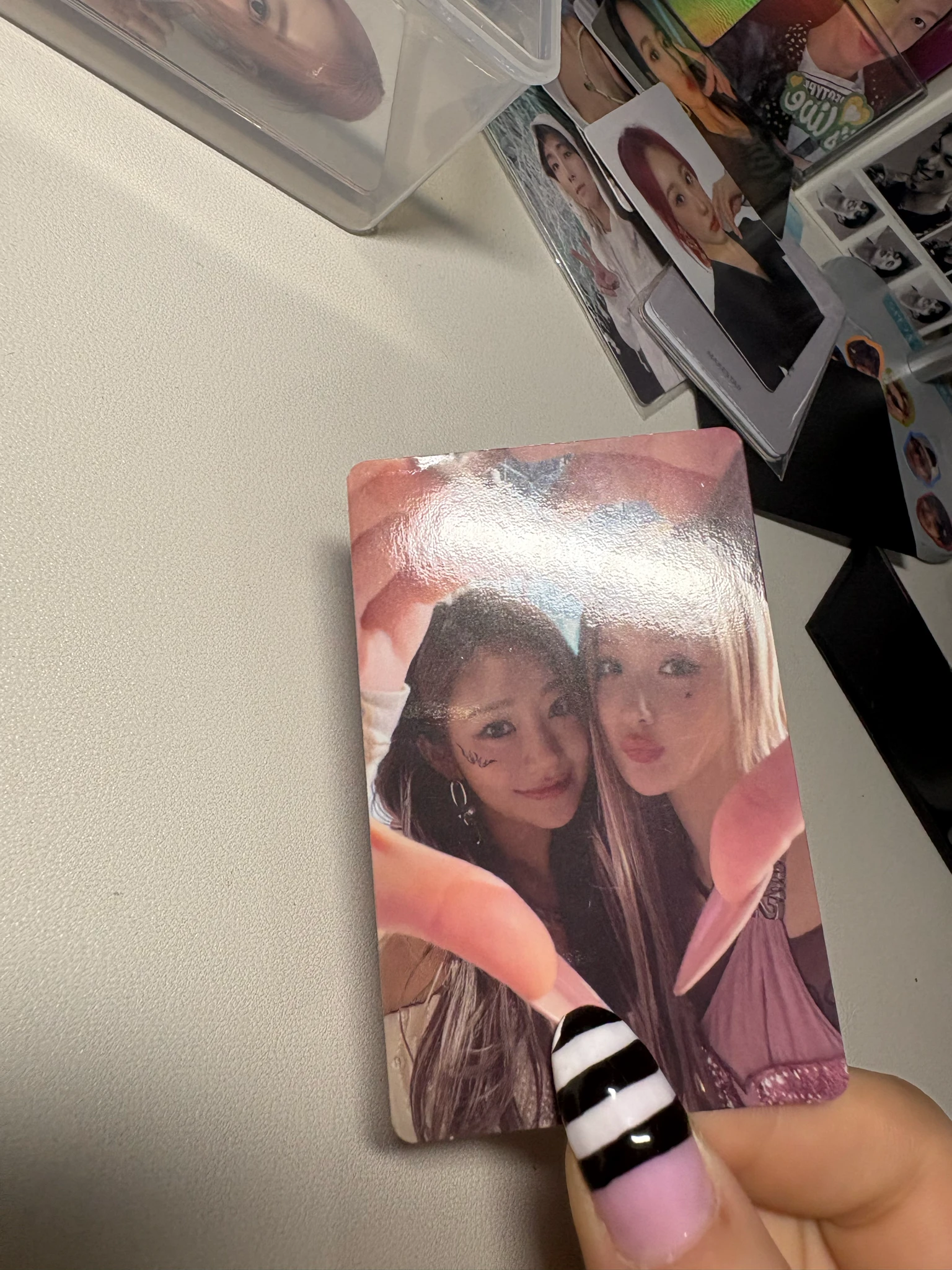 KISS OF LIFE KISS OF LIFE - Belle & Julie - Midas Touch Album album photocard listing photo 3