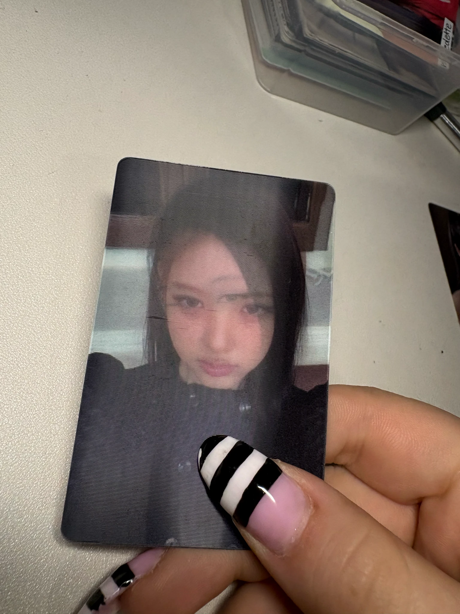 Baby DONT Cry Yihyun Baby DONT Cry - Yihyun - After Cry Album album photocard lenticular first press only listing photo 3