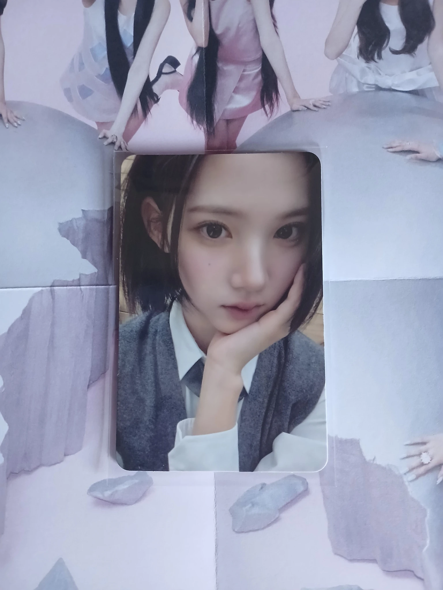 Hearts2Hearts Jiwoo Hearts2Hearts - Jiwoo - FOCUS Album album photocard photobook version listing photo 3
