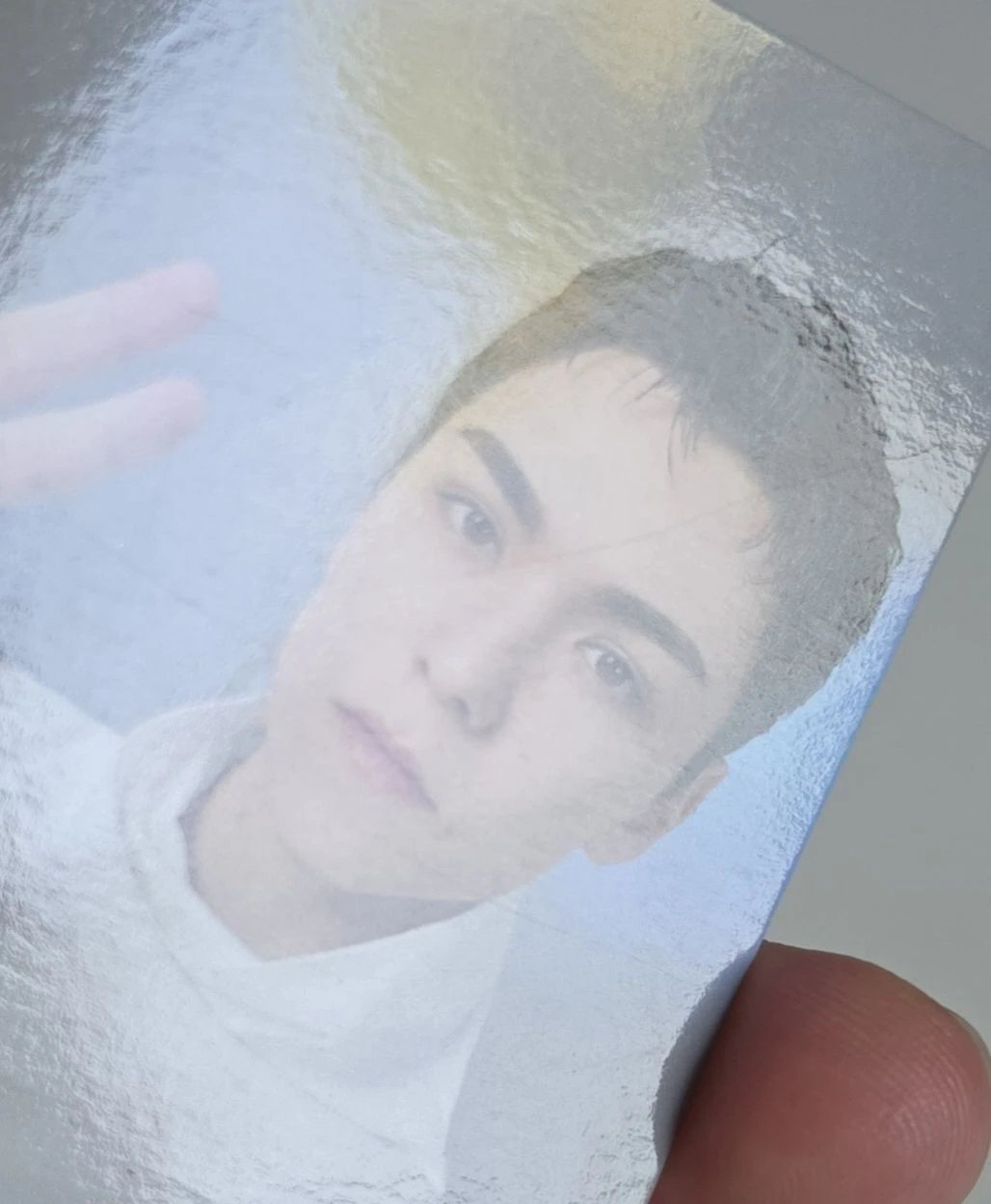 SEVENTEEN Vernon SEVENTEEN - Vernon - [NEW_] World Tour Event trading card selfie version listing photo 3