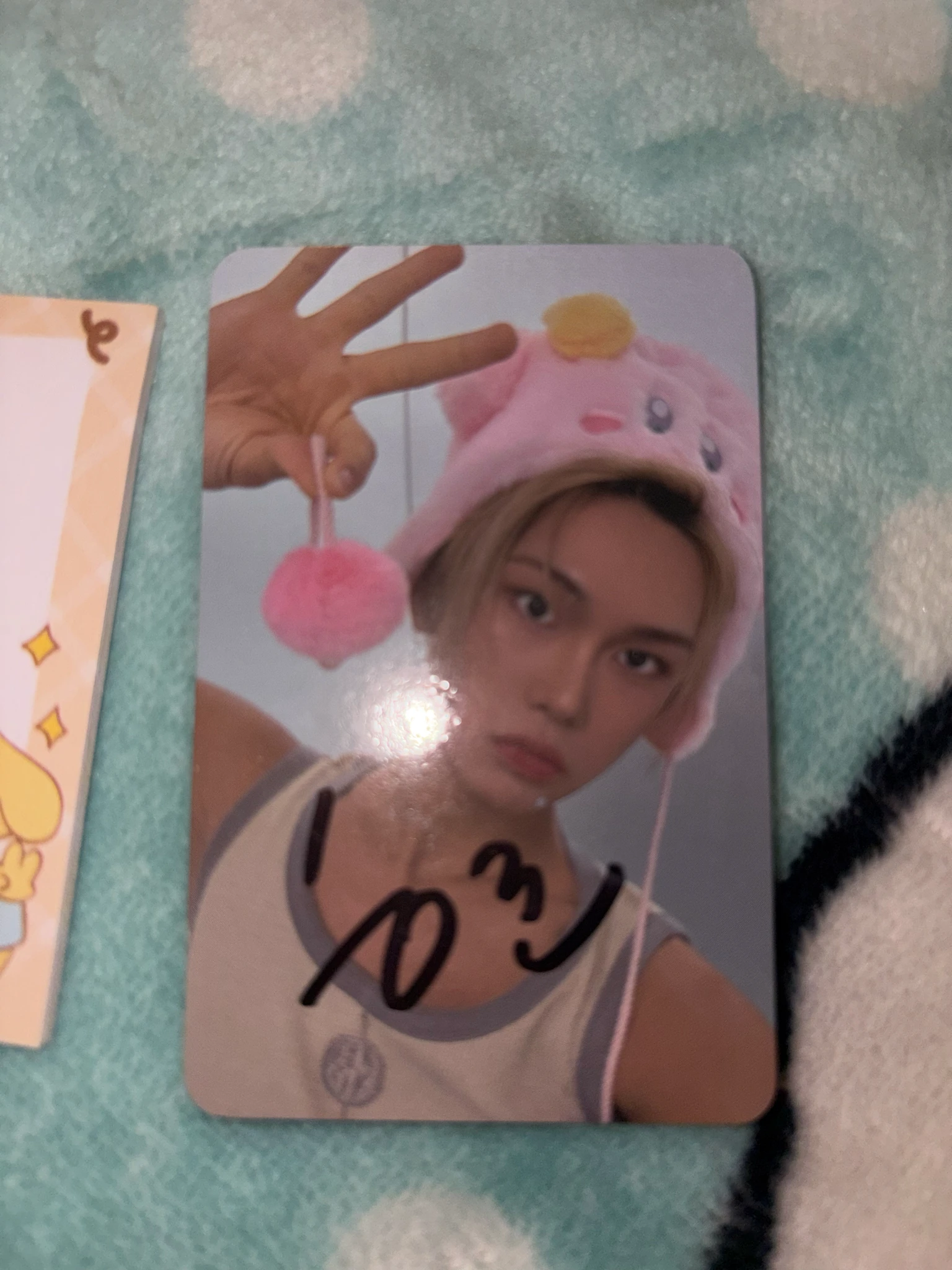 XLOV Hyun XLOV - Hyun - I ONE Album 1st music video call (fancall) fansign round 6 listing photo 3