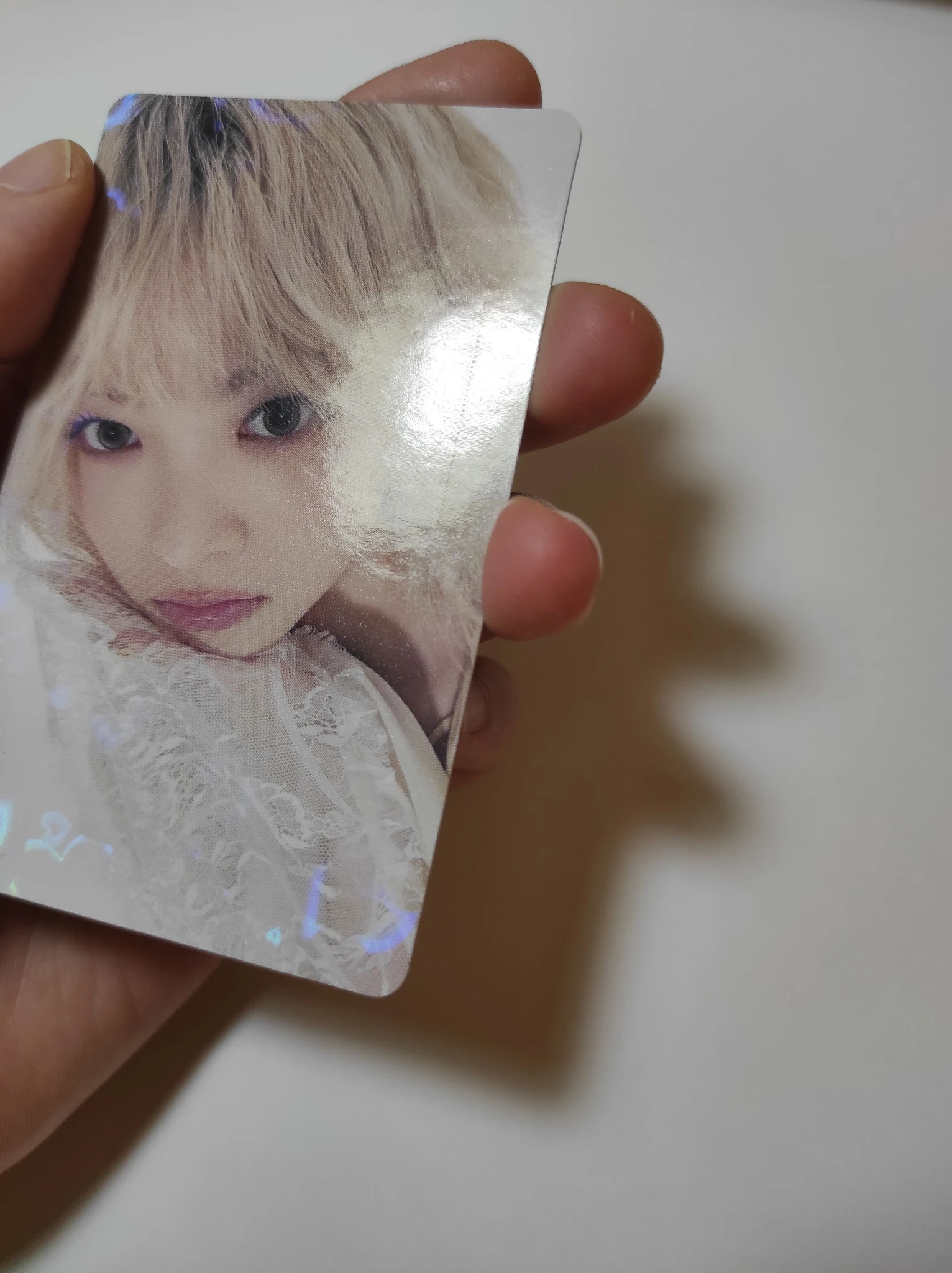 LE SSERAFIM Hong Eunchae LE SSERAFIM - Hong Eunchae - HOT Album weverse japan pre-order benefit (pob) holographic (hologram) listing photo 4
