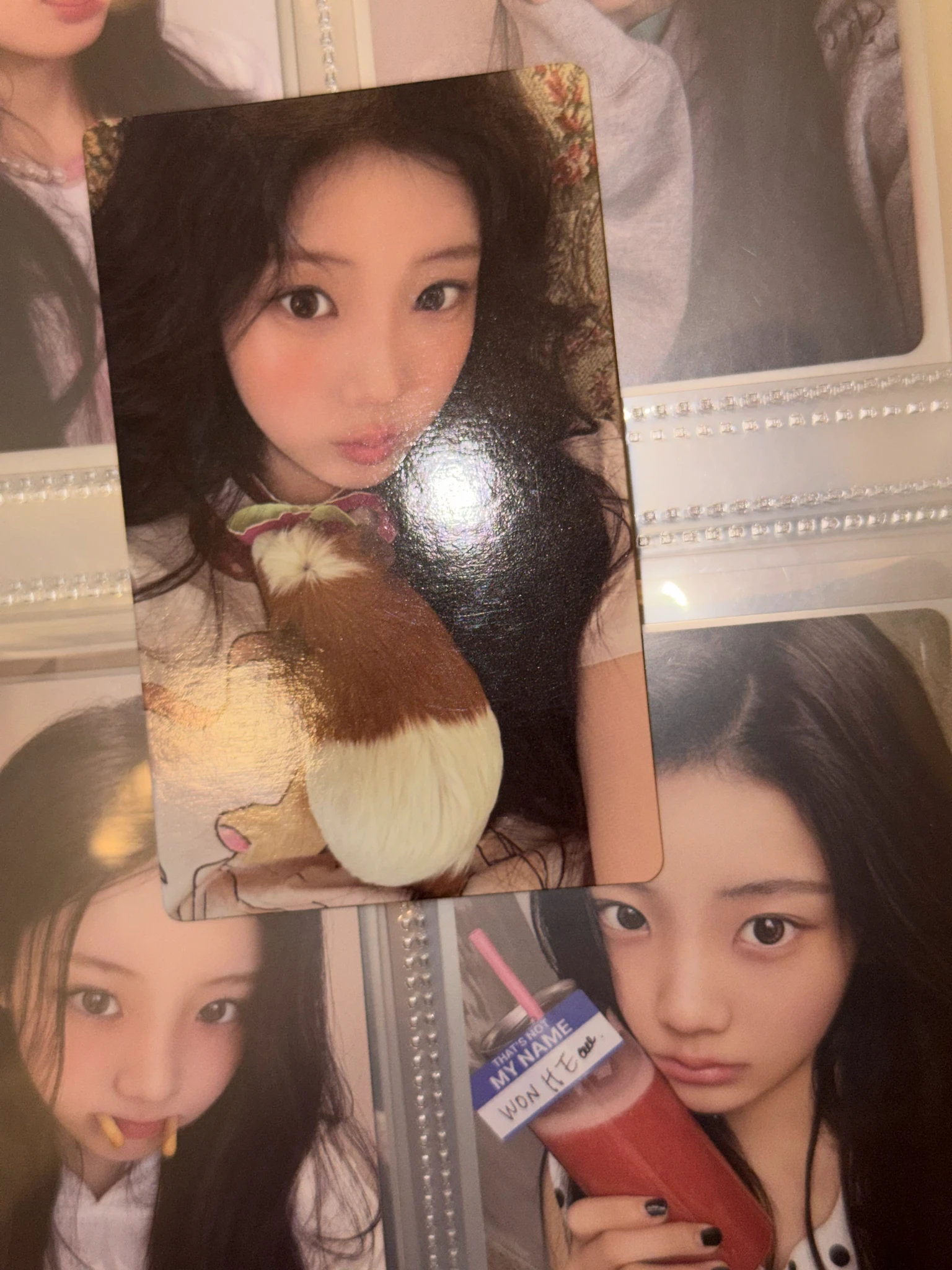 ILLIT Wonhee ILLIT - Wonhee - MAMIHLAPINATAPAI Album paw paw version listing photo 4