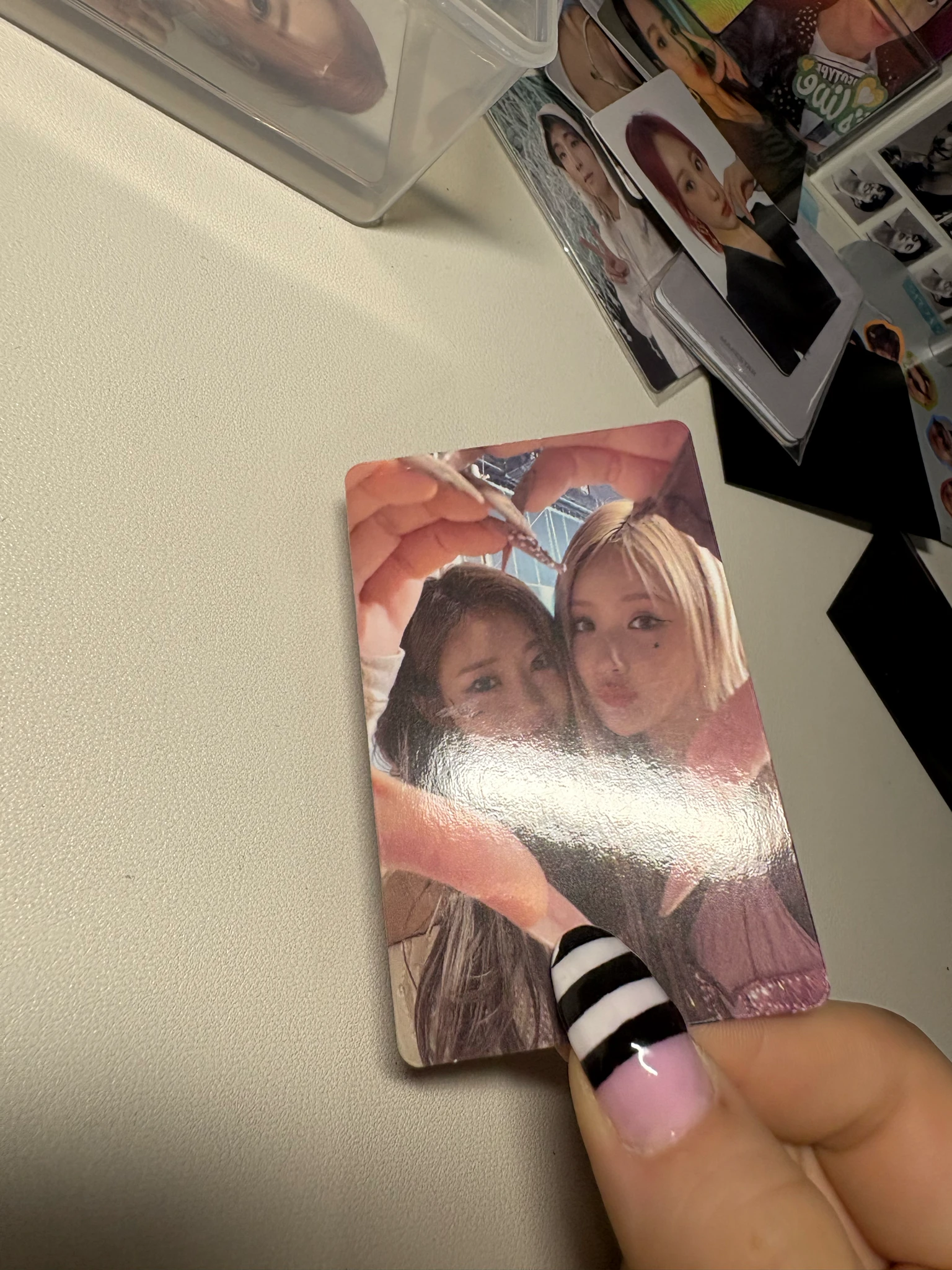 KISS OF LIFE KISS OF LIFE - Belle & Julie - Midas Touch Album album photocard listing photo 5