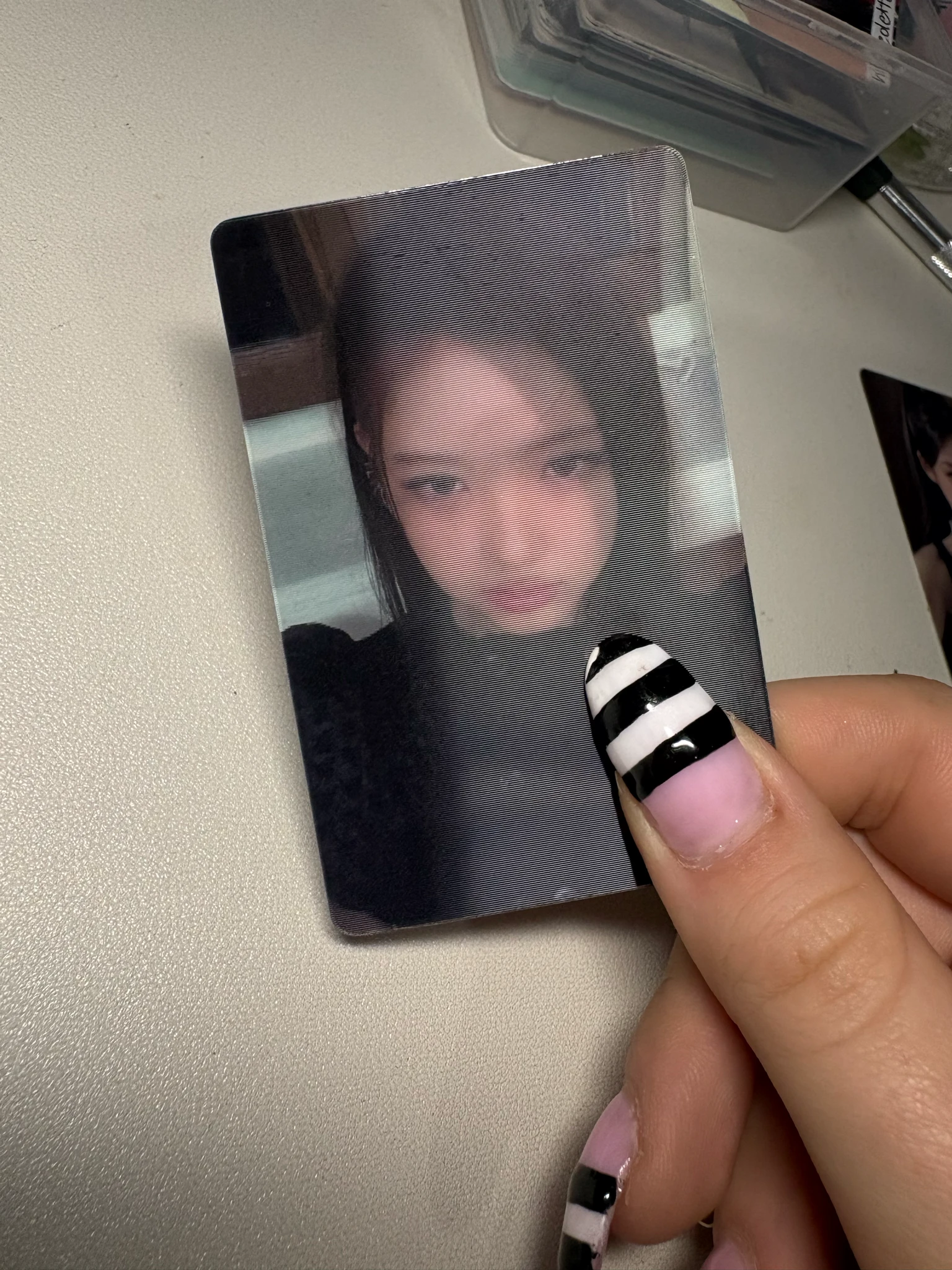 Baby DONT Cry Yihyun Baby DONT Cry - Yihyun - After Cry Album album photocard lenticular first press only listing photo 5