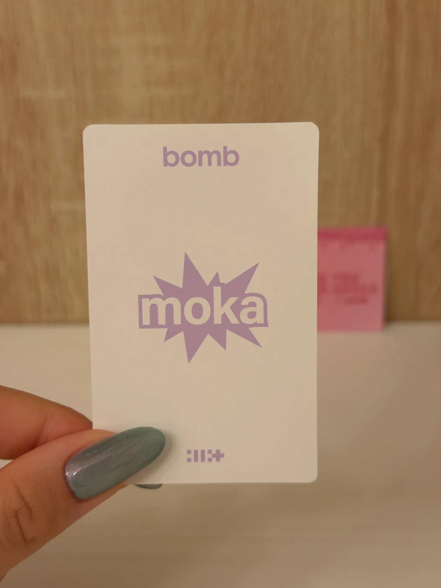 ILLIT Moka ILLIT - MOKA - bomb Album gllit ver album photocard listing photo 6