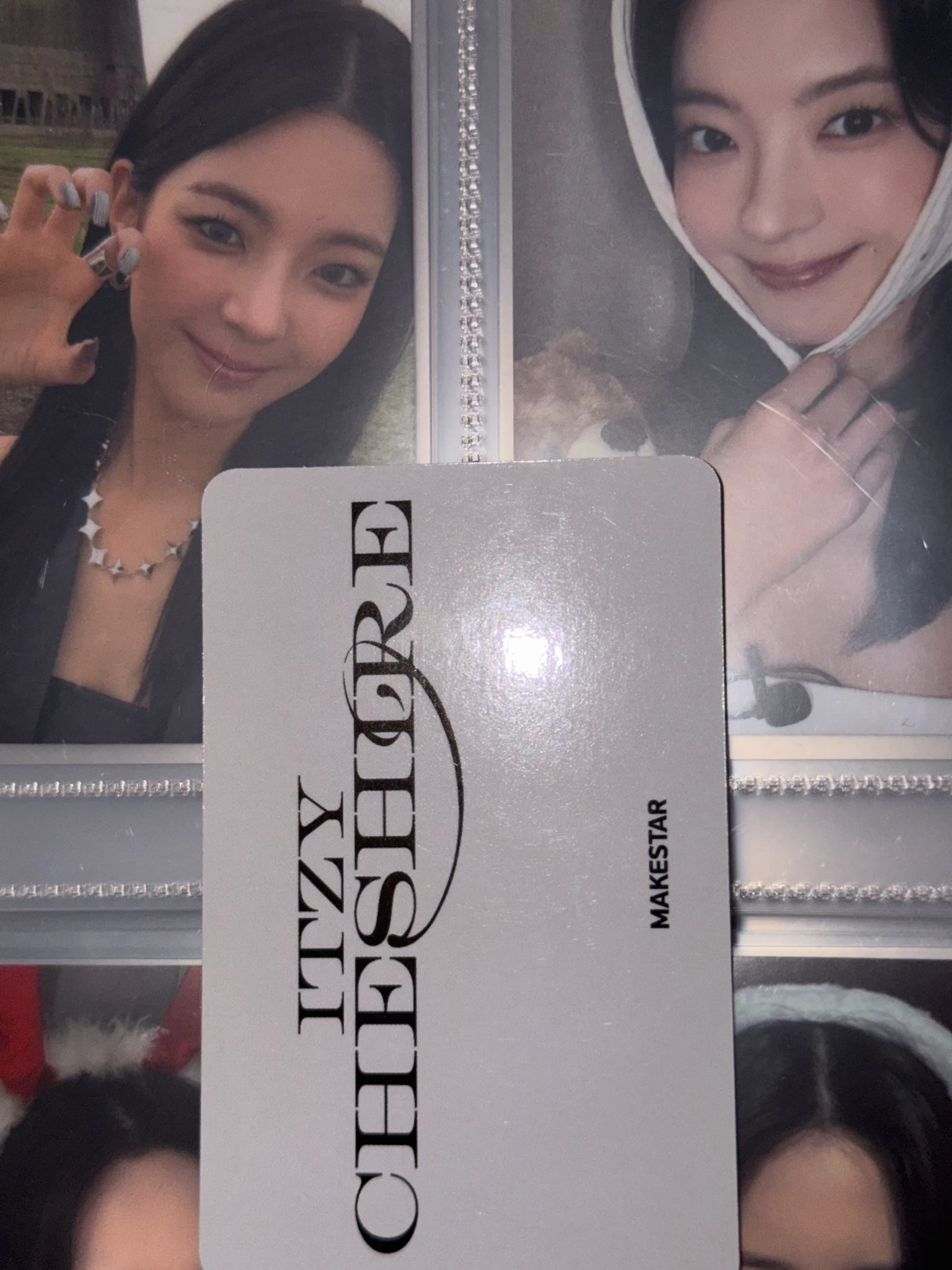 ITZY Yuna ITZY - Yuna - Cheshire Album makestar pre-order benefit (pob) holographic (hologram) listing photo 6