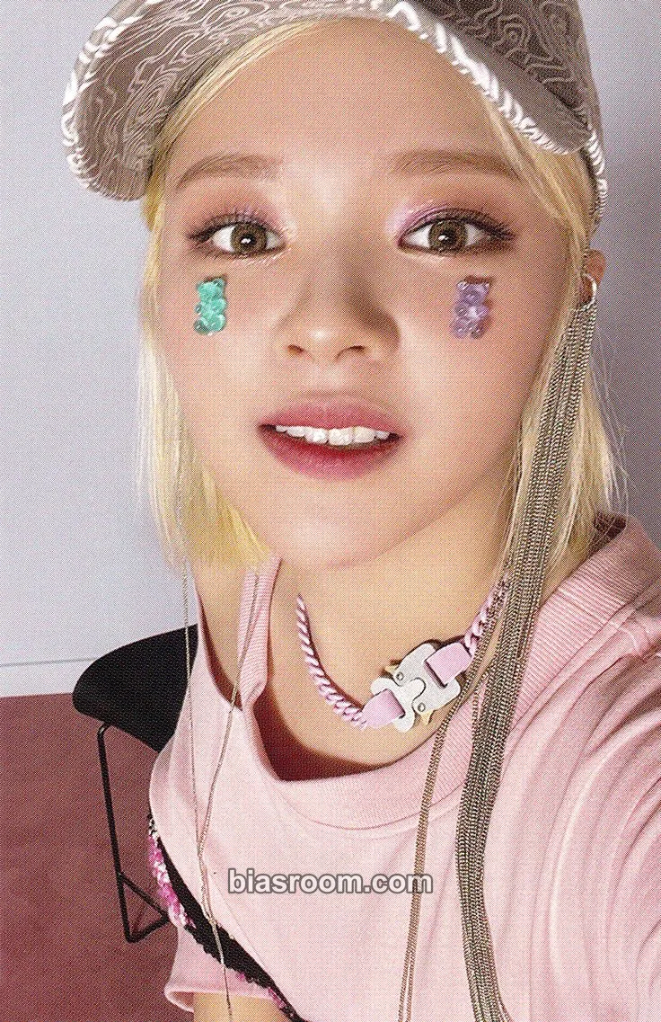 Jeongyeon Formula of Love: O+T=<3 Photocard - TWICE - TWICE K-pop photocard