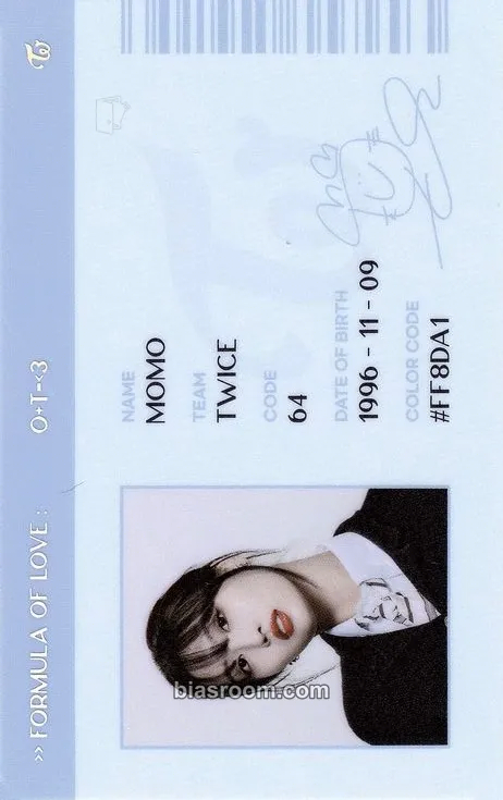 Momo Formula of Love: O+T=<3 Photocard - TWICE - TWICE K-pop photocard