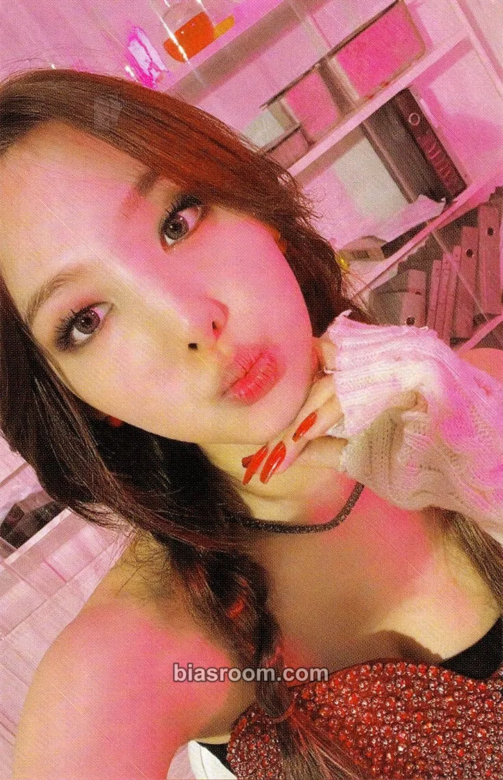 Nayeon Formula of Love: O+T=<3 Photocard - TWICE - TWICE K-pop photocard