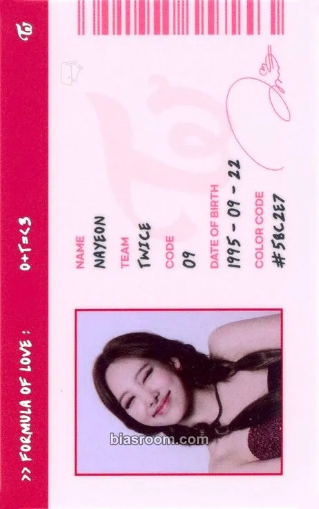 Nayeon Formula of Love: O+T=<3 Photocard - TWICE - TWICE K-pop photocard