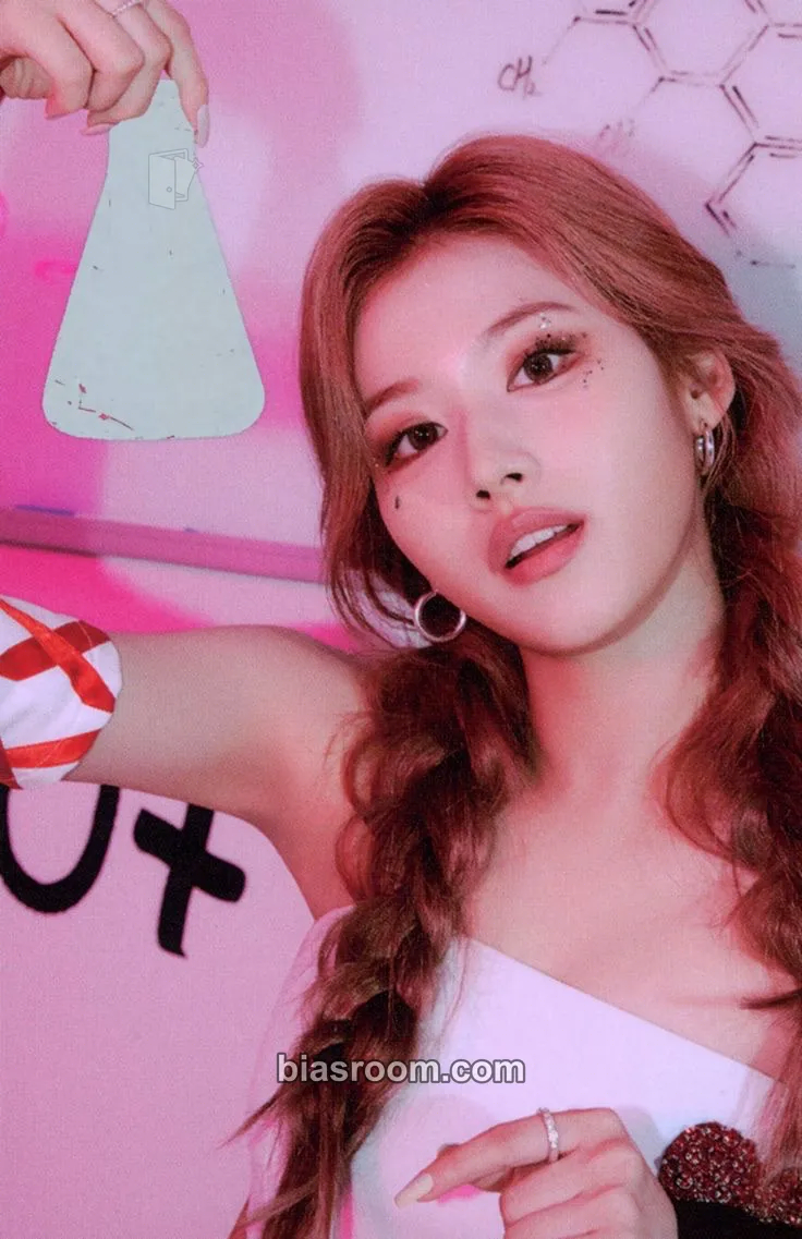Sana Formula of Love: O+T=<3 Photocard - TWICE - TWICE K-pop photocard