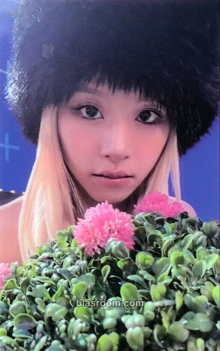 Chaeyoung Ready To Be Photocard - TWICE - TWICE K-pop photocard