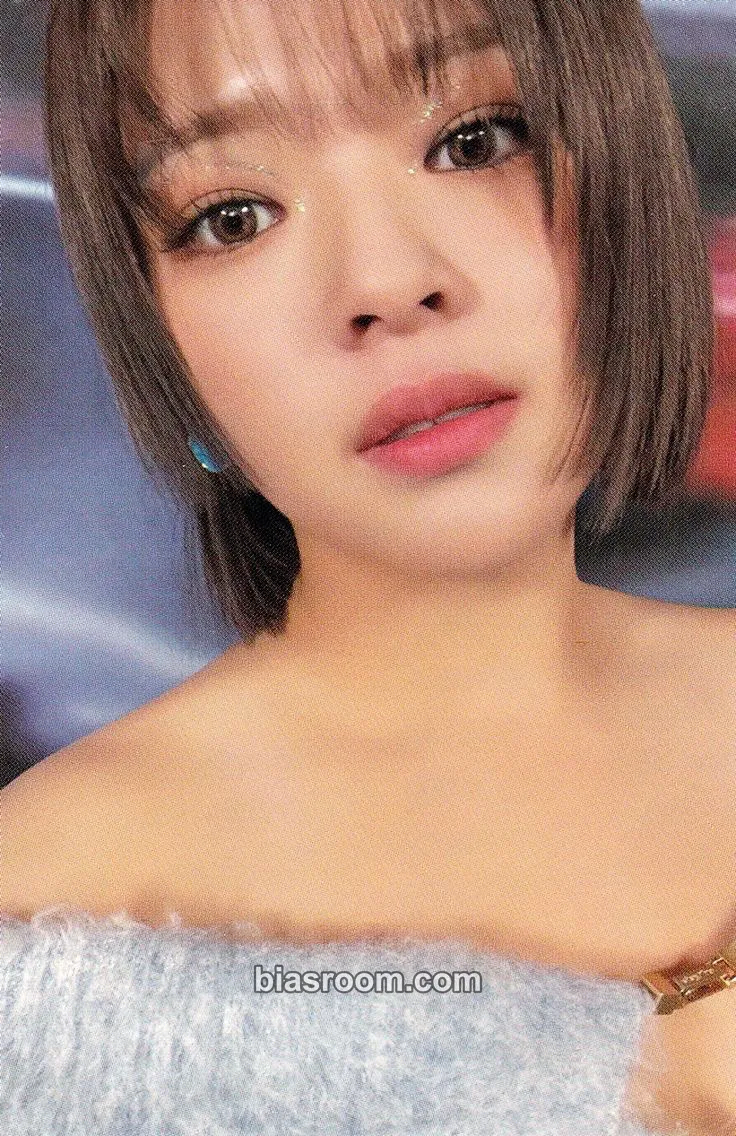 Jeongyeon Ready To Be Photocard - TWICE - TWICE K-pop photocard