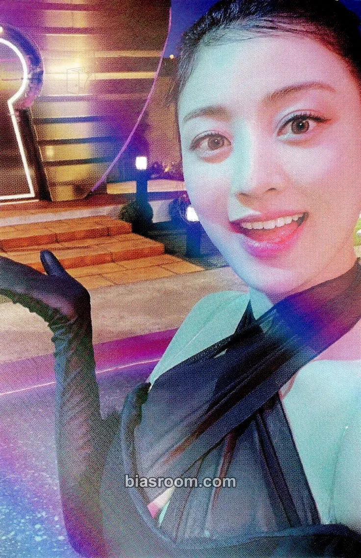Jihyo Ready To Be Photocard - TWICE - TWICE K-pop photocard