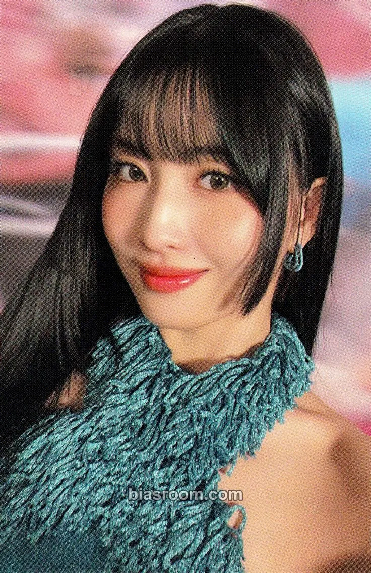 Momo Ready To Be Photocard - TWICE - TWICE K-pop photocard