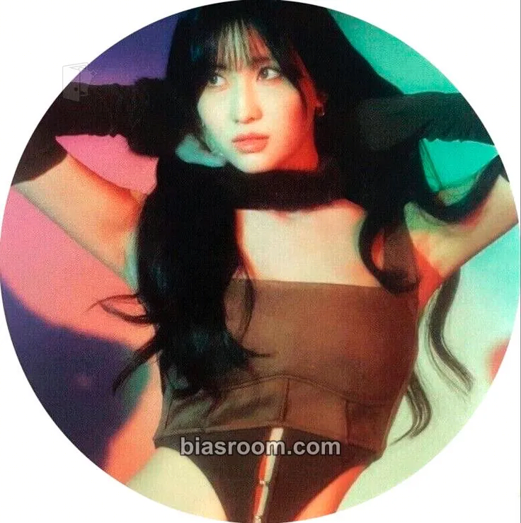 Momo Ready To Be Photocard - TWICE - TWICE K-pop photocard