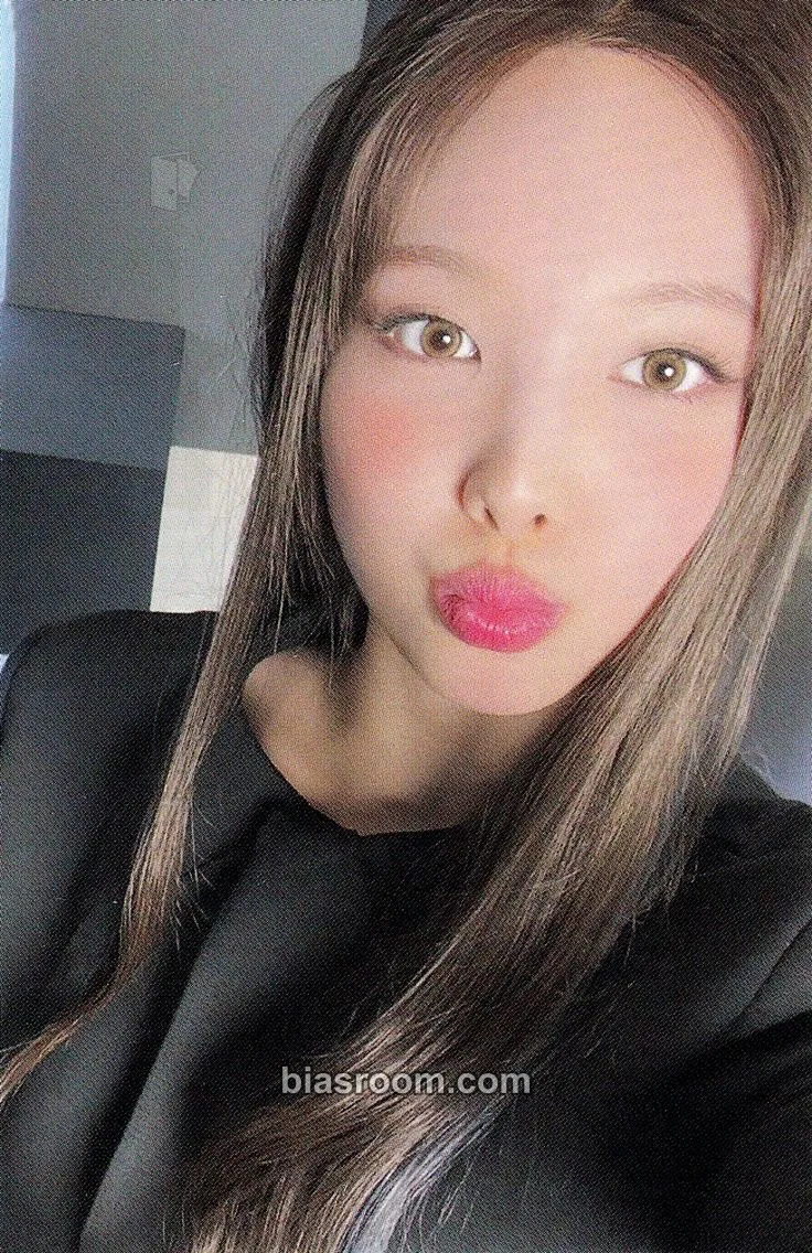 Nayeon Ready To Be Photocard - TWICE - TWICE K-pop photocard